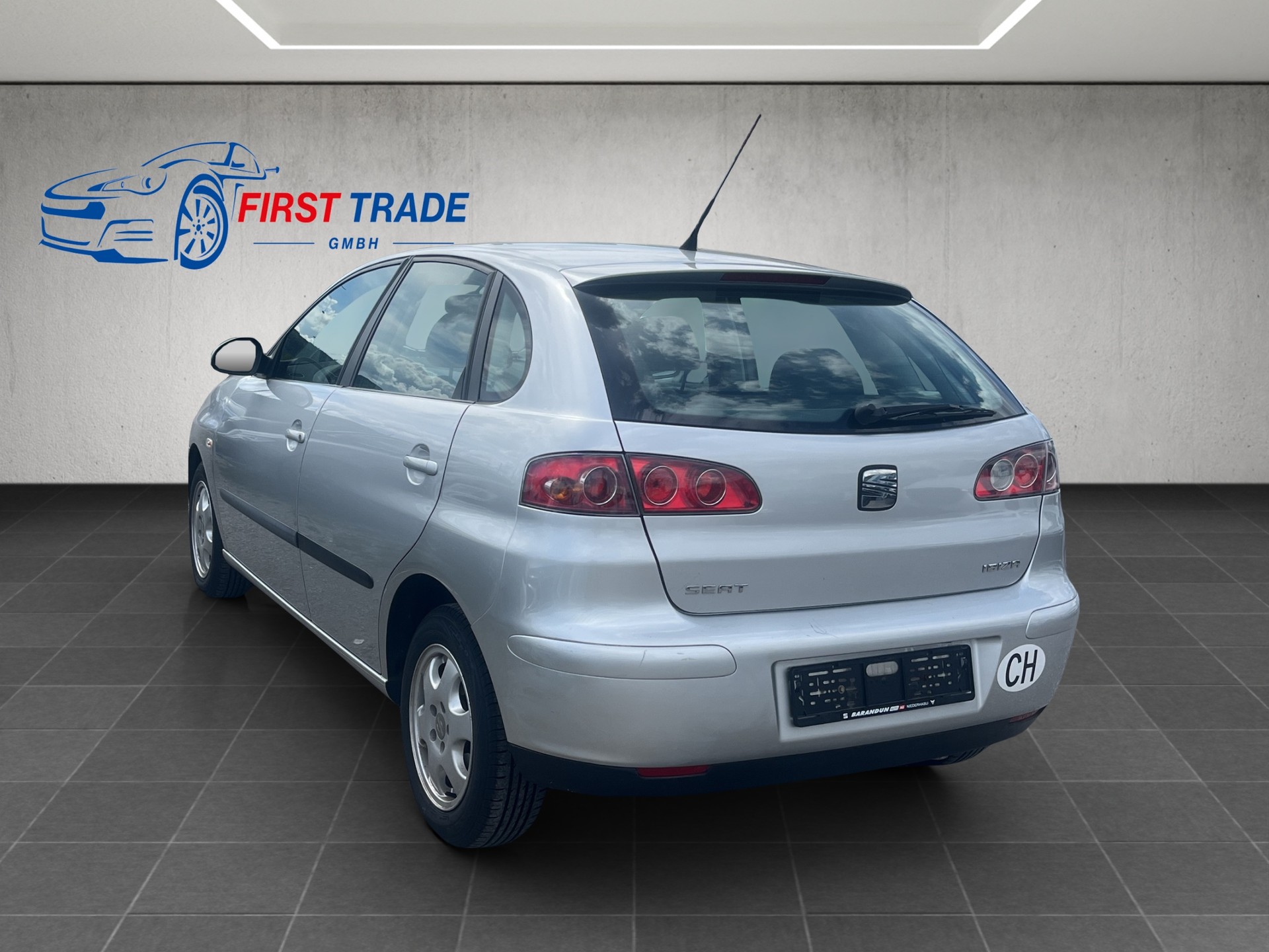 SEAT Ibiza 1.4 16V Stylance Automatic-image-6