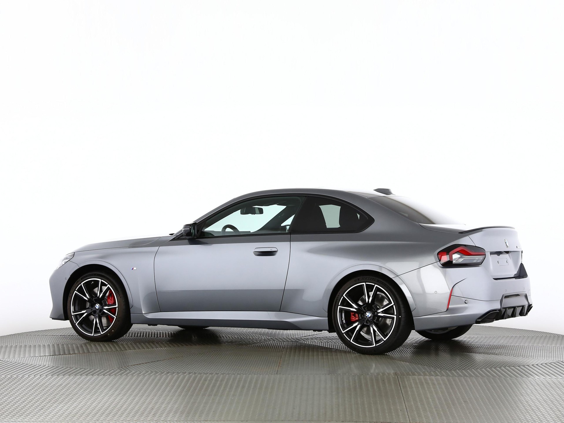 BMW M240i xDrive Coupé-image-13