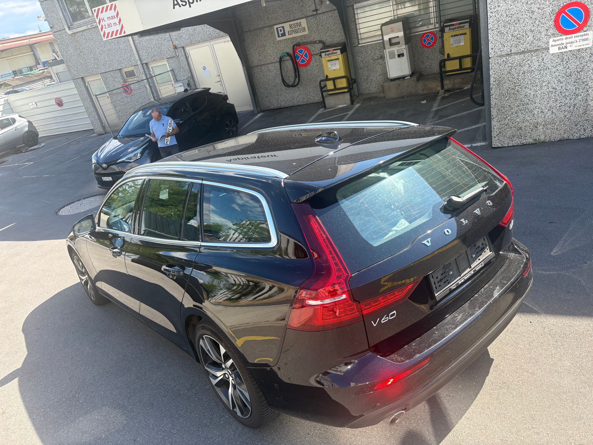 VOLVO V60 B4 Diesel Mild Hybrid Inscription Geartronic-image-5