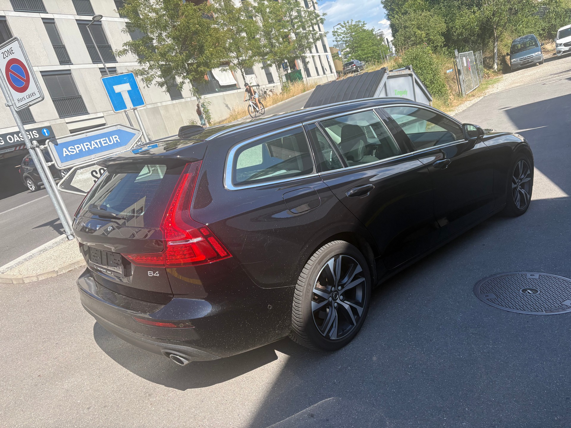 VOLVO V60 B4 Diesel Mild Hybrid Inscription Geartronic-image-3