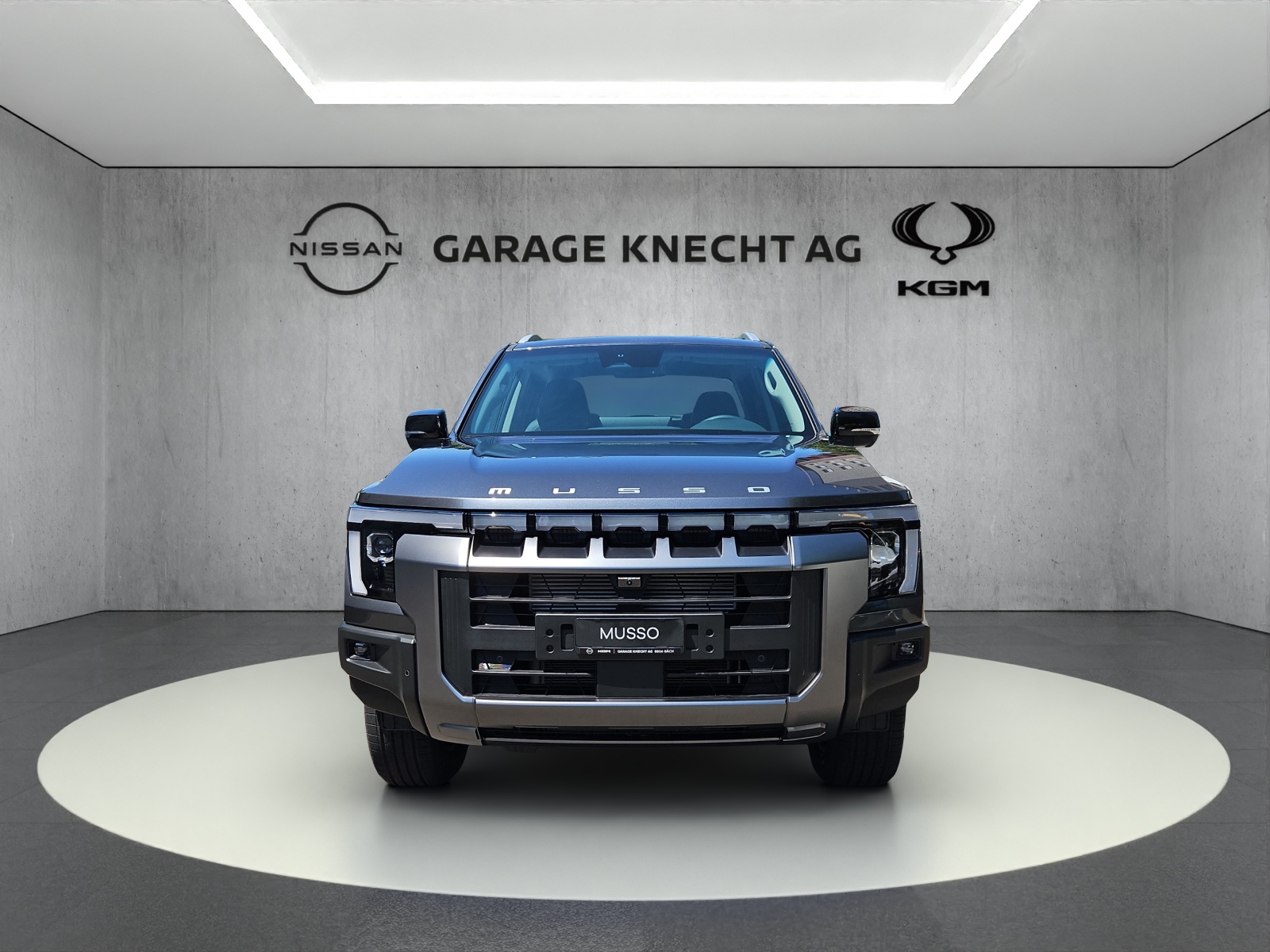KGM-SsangYong Grand Musso 2.2 e-XDI Titanium-image-2
