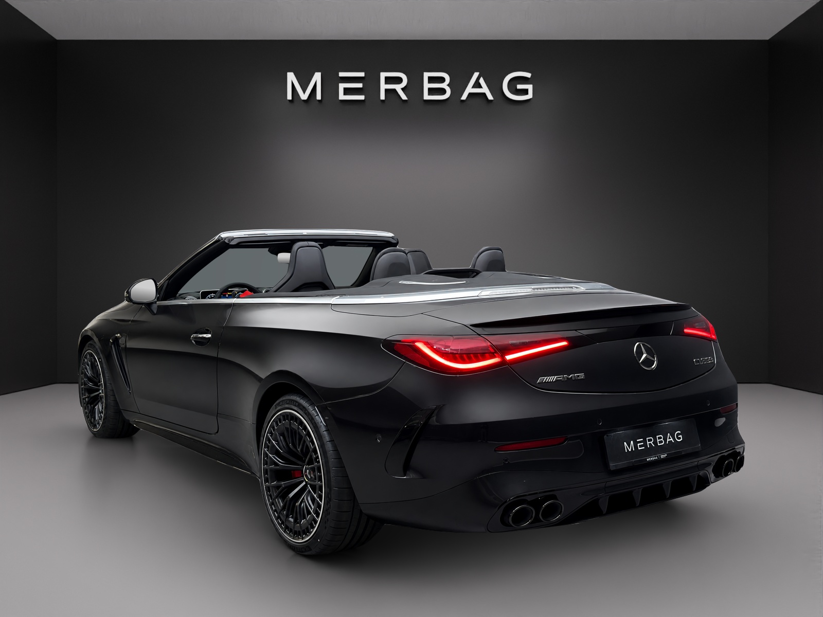 MERCEDES-BENZ AMG CLE 53 4MATIC+ Cabriolet-image-3