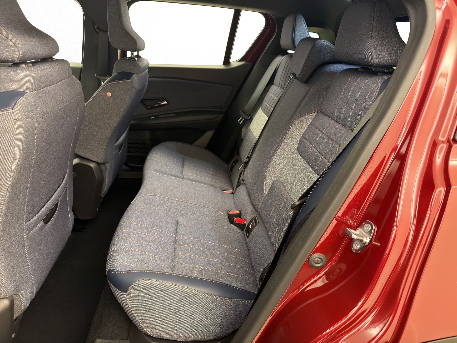RENAULT R4 E-Tech Comfort Range techno-image-11