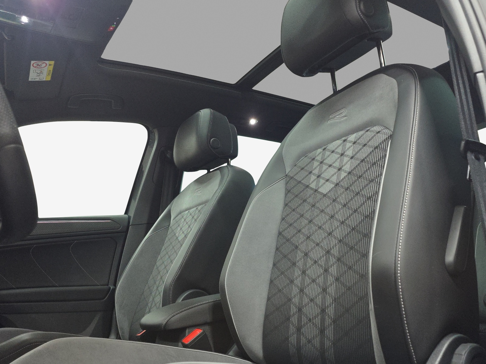 VW Tiguan 1.5TSI Evo R-Line DSG-image-14