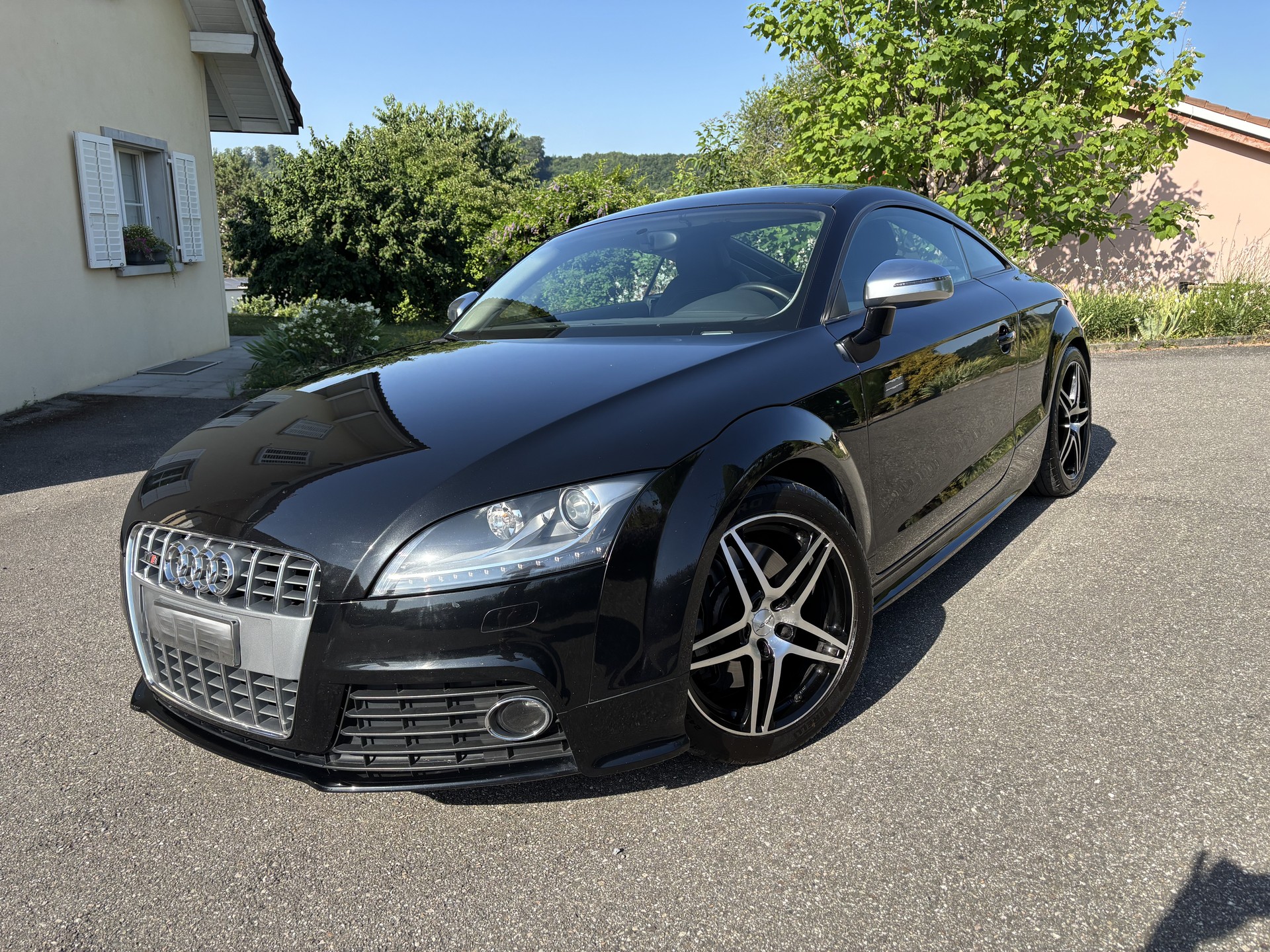 AUDI TTS 2.0 TFSI quattro S-Tronic-image-0