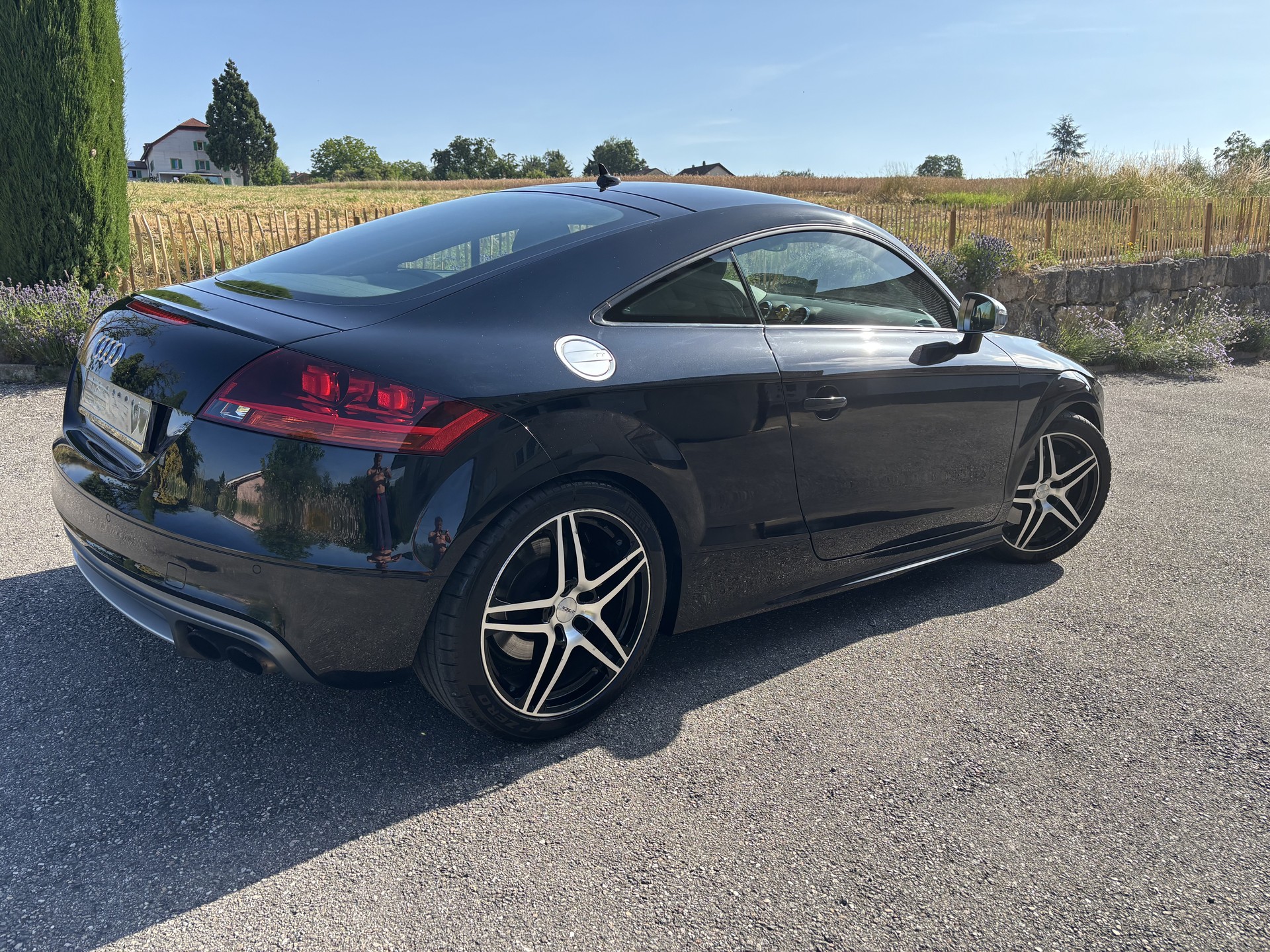 AUDI TTS 2.0 TFSI quattro S-Tronic-image-3