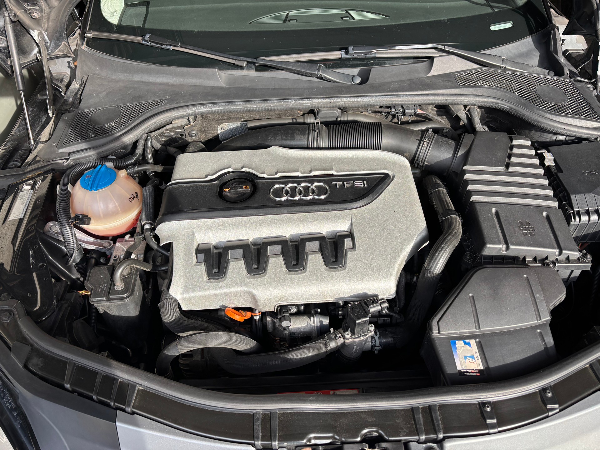 AUDI TTS 2.0 TFSI quattro S-Tronic-image-11