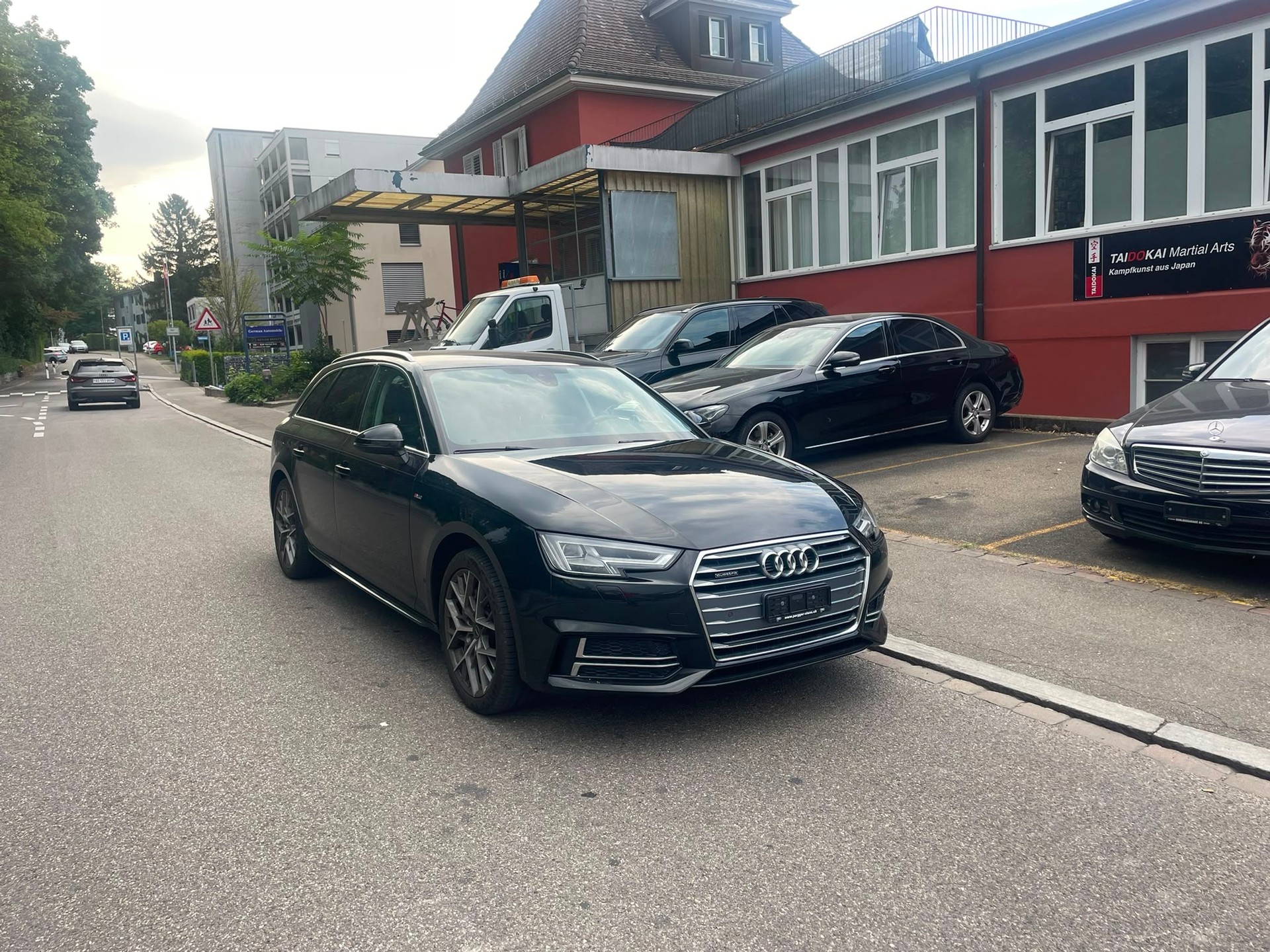 AUDI A4 Avant 2.0 TDI Sport quattro S-tronic-image-0