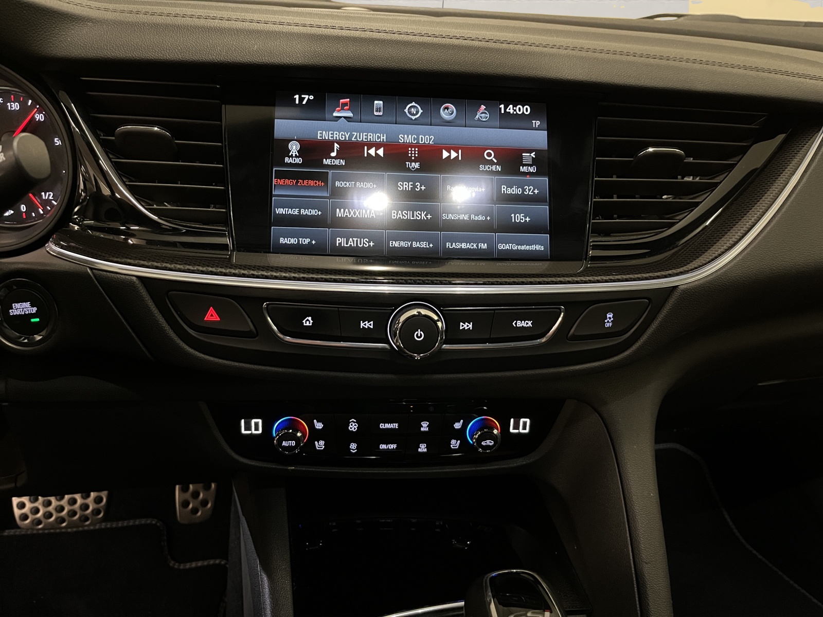 OPEL Insignia Sports Tourer 2.0 T GSi AWD-image-11