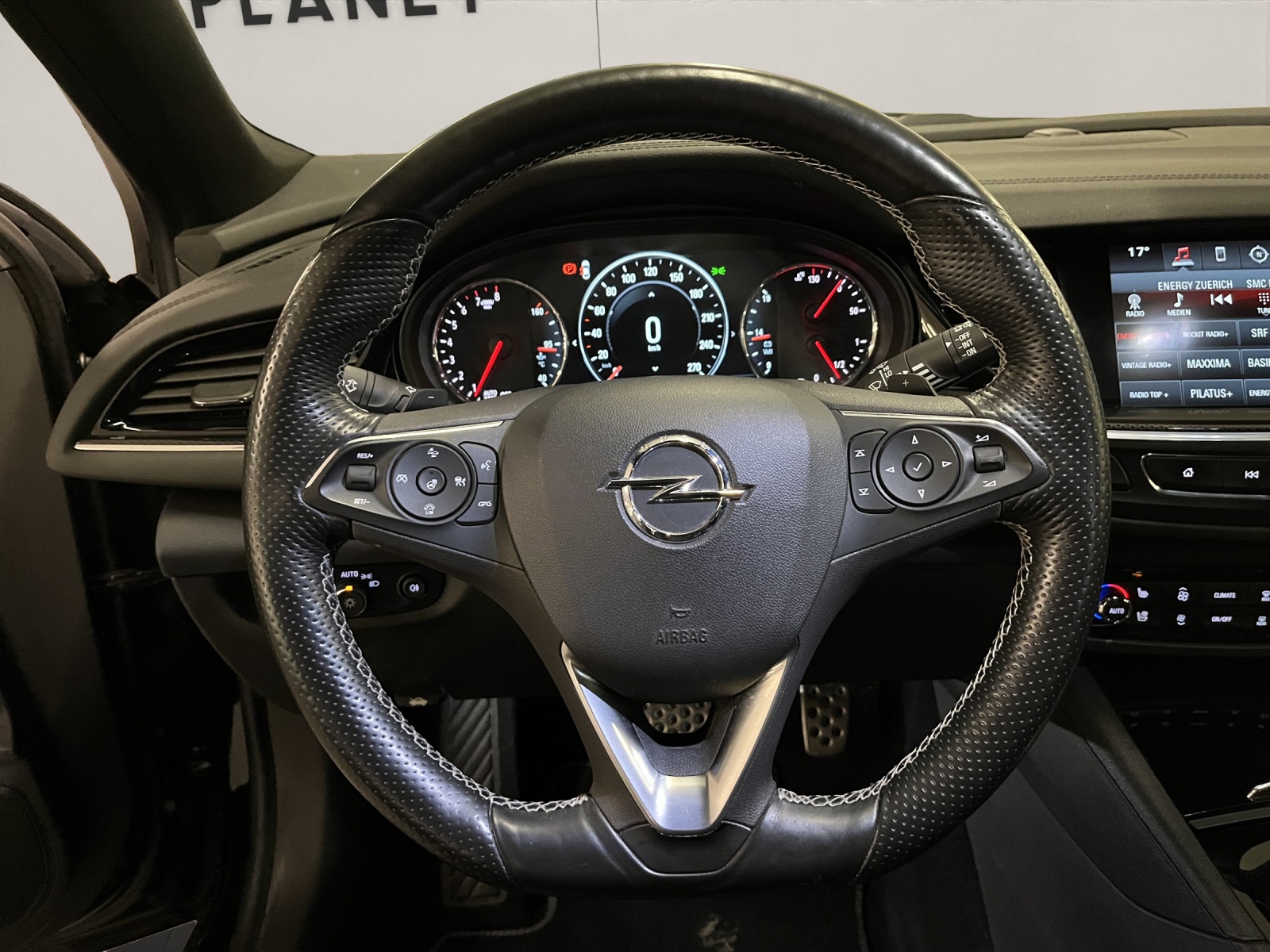 OPEL Insignia Sports Tourer 2.0 T GSi AWD-image-9