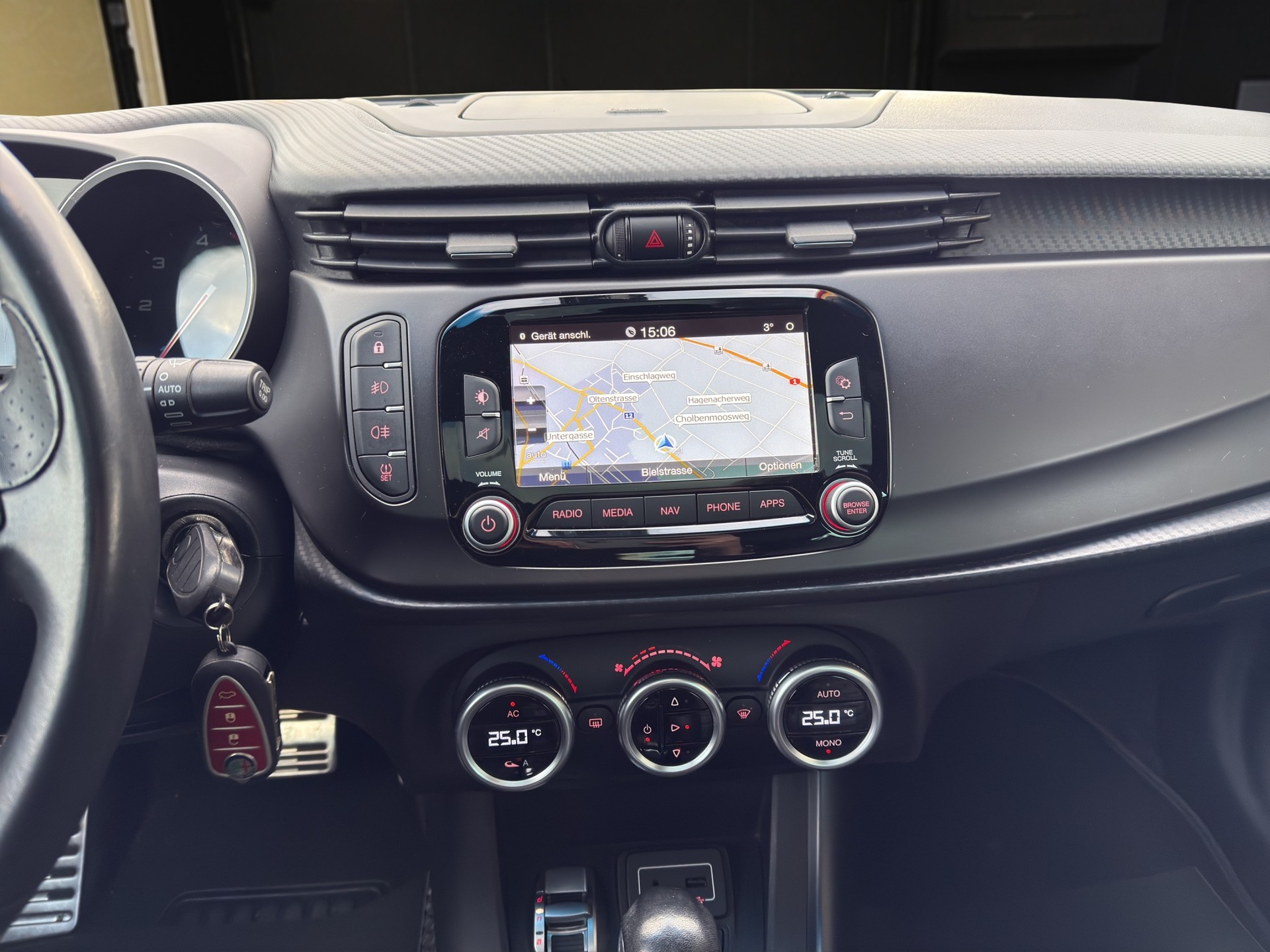 ALFA ROMEO Giulietta 2.0 JTD 170 Veloce TCT-image-15