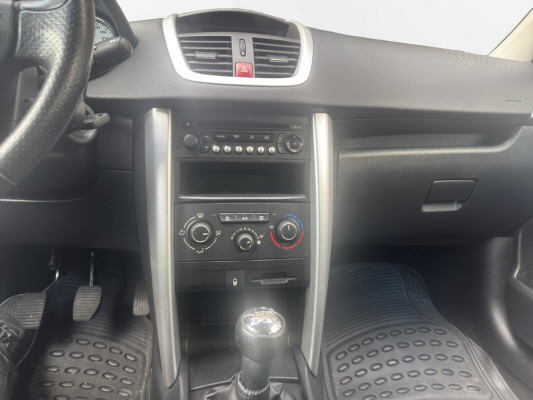 PEUGEOT 207 SW 1.6 16V Active-image-7