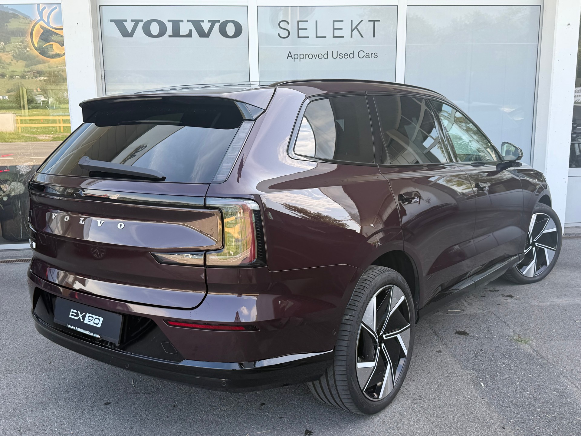 VOLVO EX90 Twin Performance Ultra AWD-showroom-element-1
