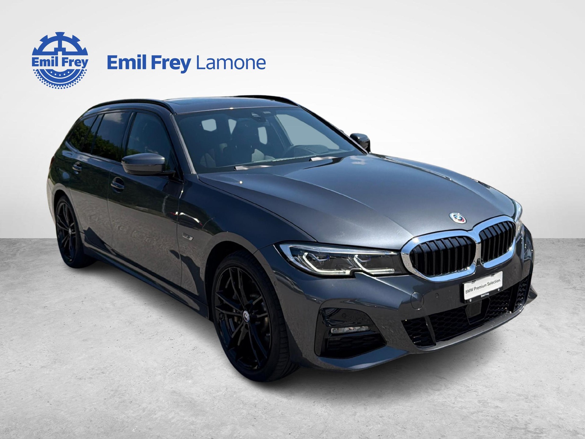 BMW 330e xDrive SAG Touring-image-8