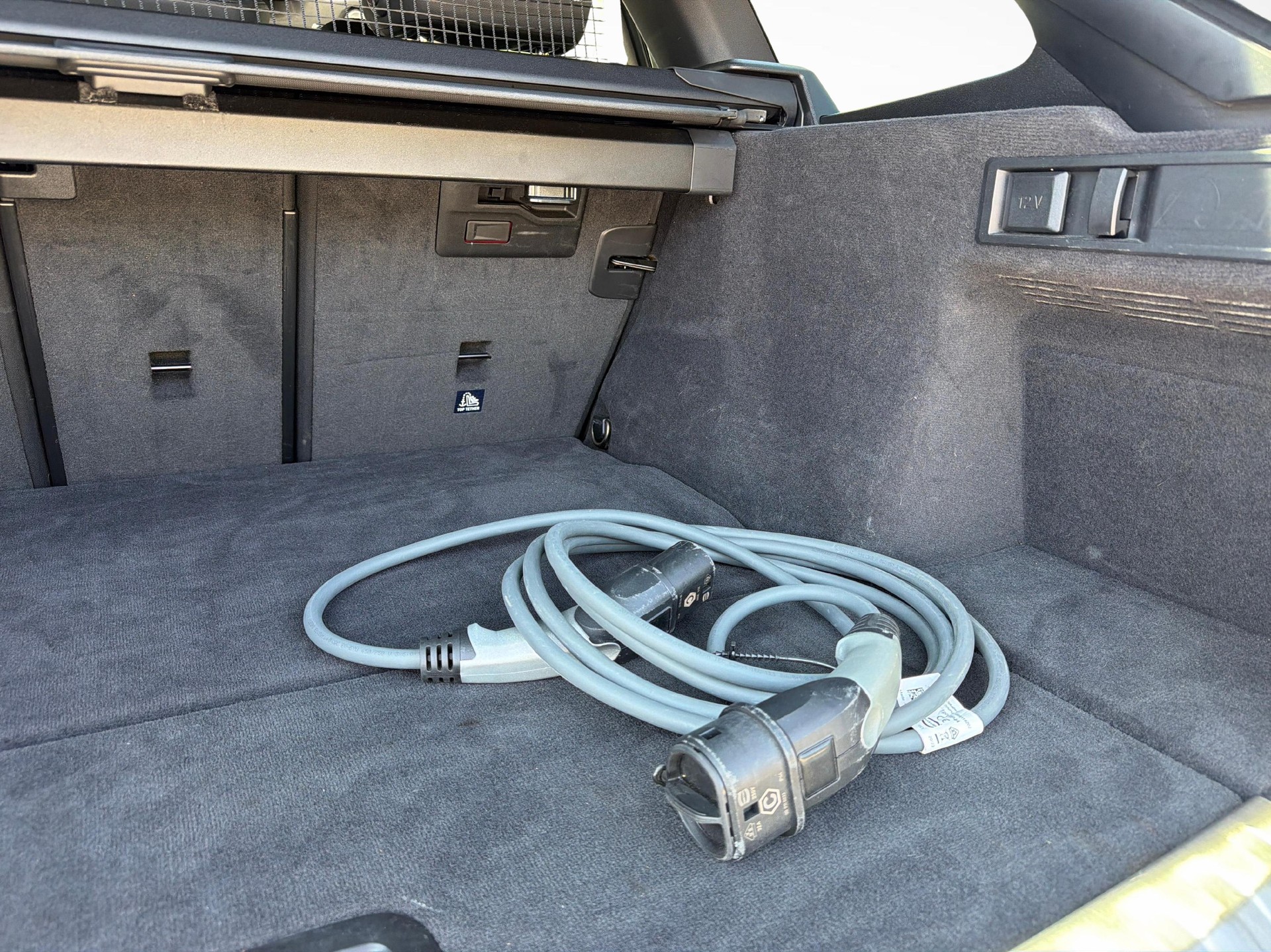 BMW 330e xDrive SAG Touring-image-21