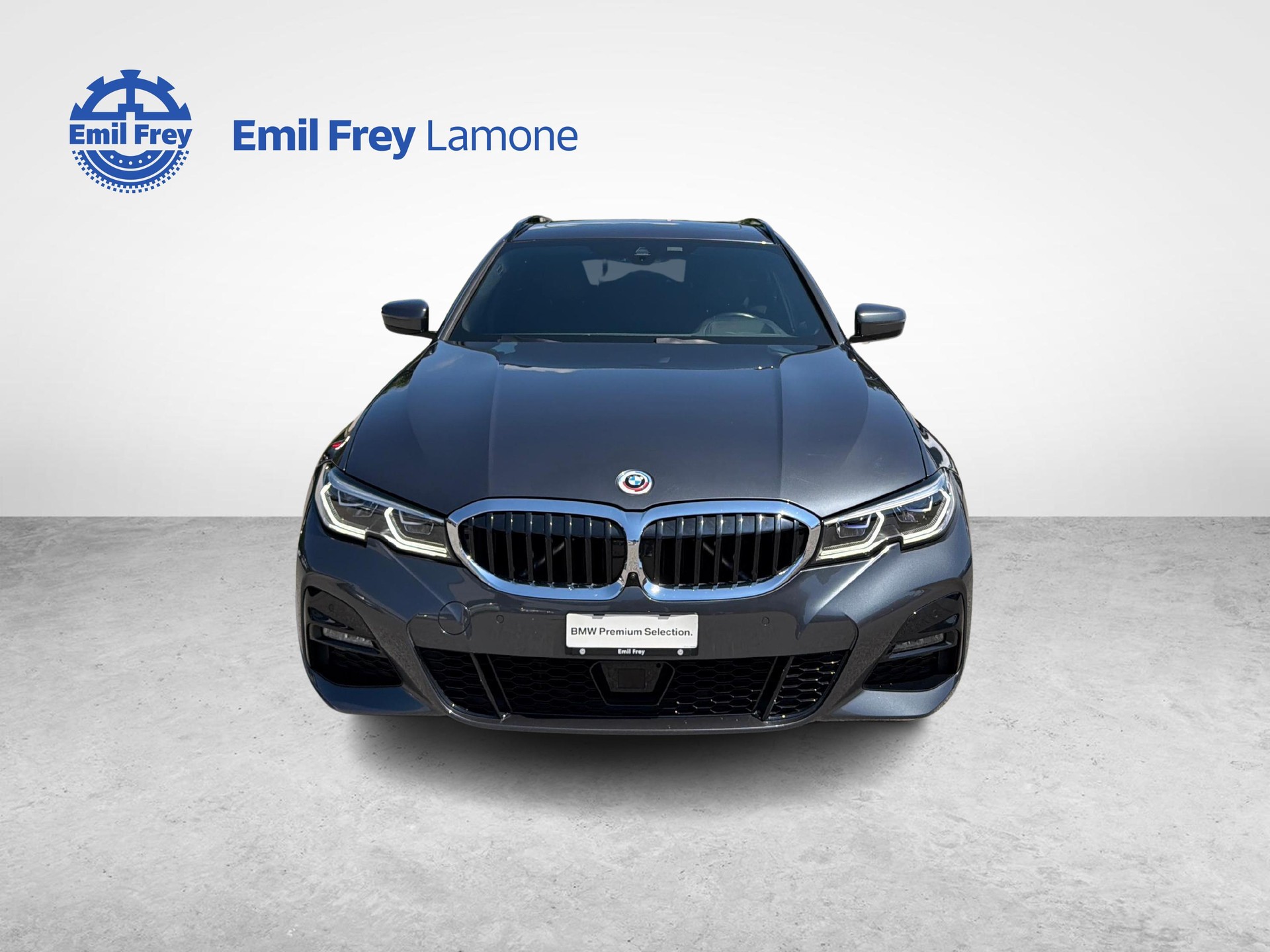 BMW 330e xDrive SAG Touring-image-9