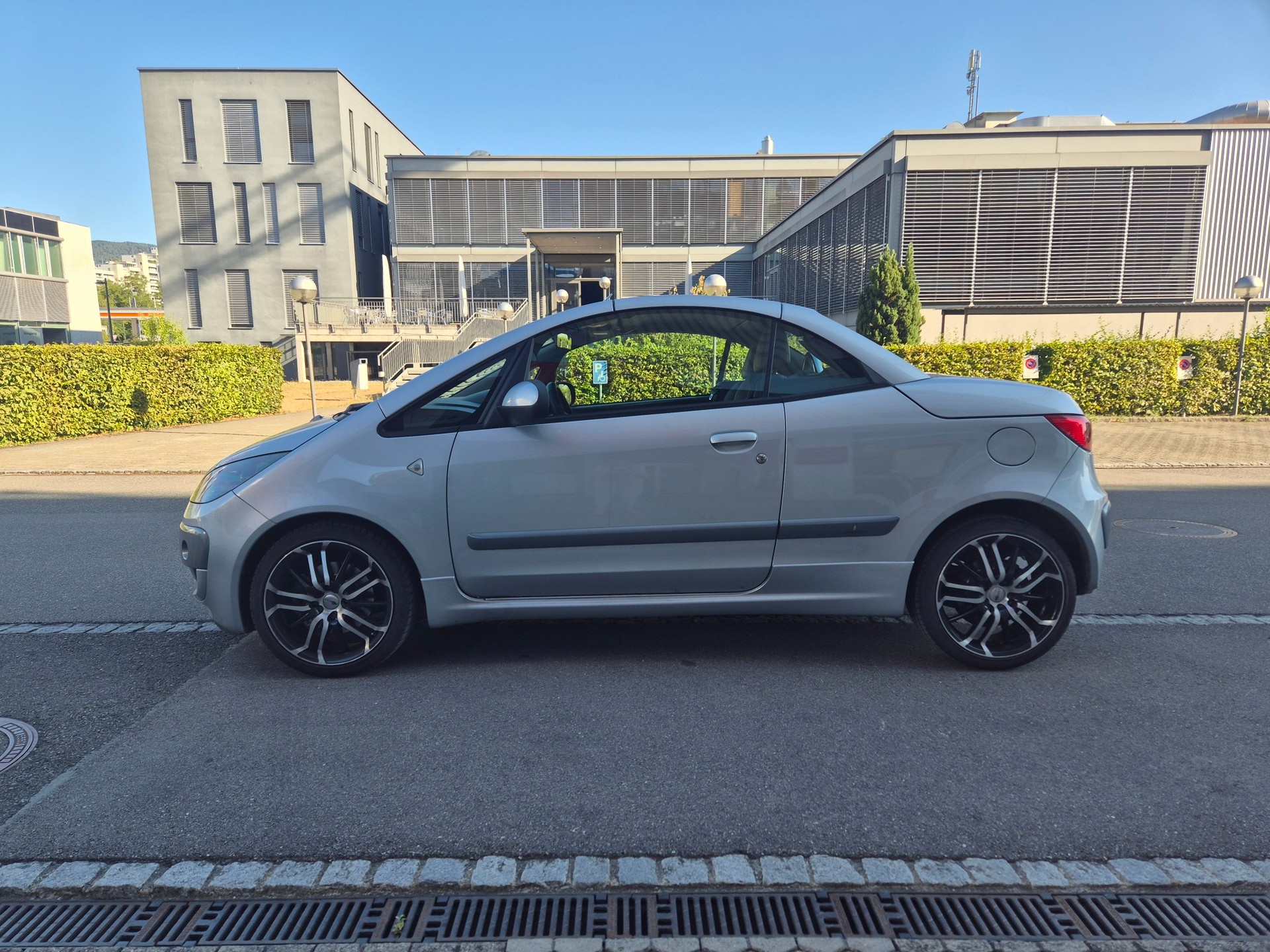 MITSUBISHI Colt Cabriolet 1.5 16V Turbo-image-1