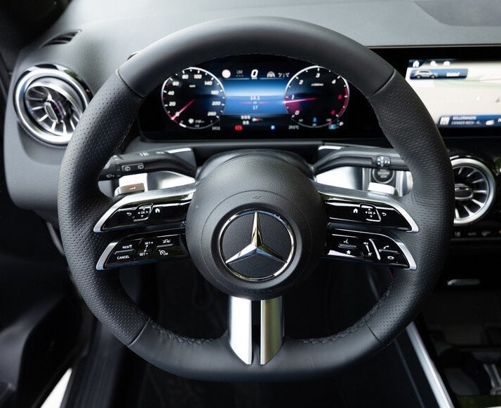 MERCEDES-BENZ Mercedes-Benz GLB 220 d 4M AMG-Sport/Pano/AHK/Night/MBeam/Dist/aktiver Lenk Assistent-image-4