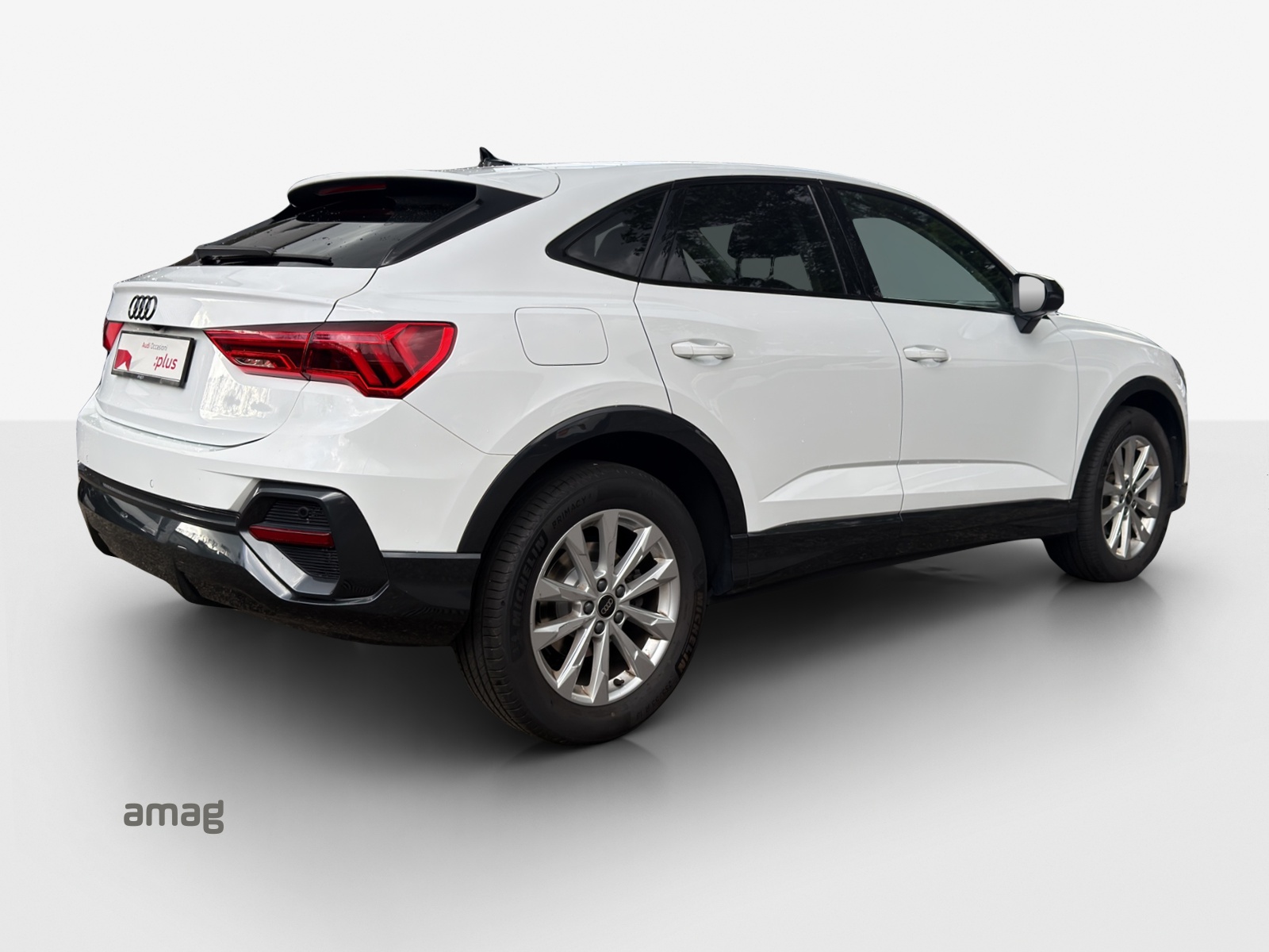 AUDI Q3 Sportback 35 TFSI Attraction S-tronic-image-4