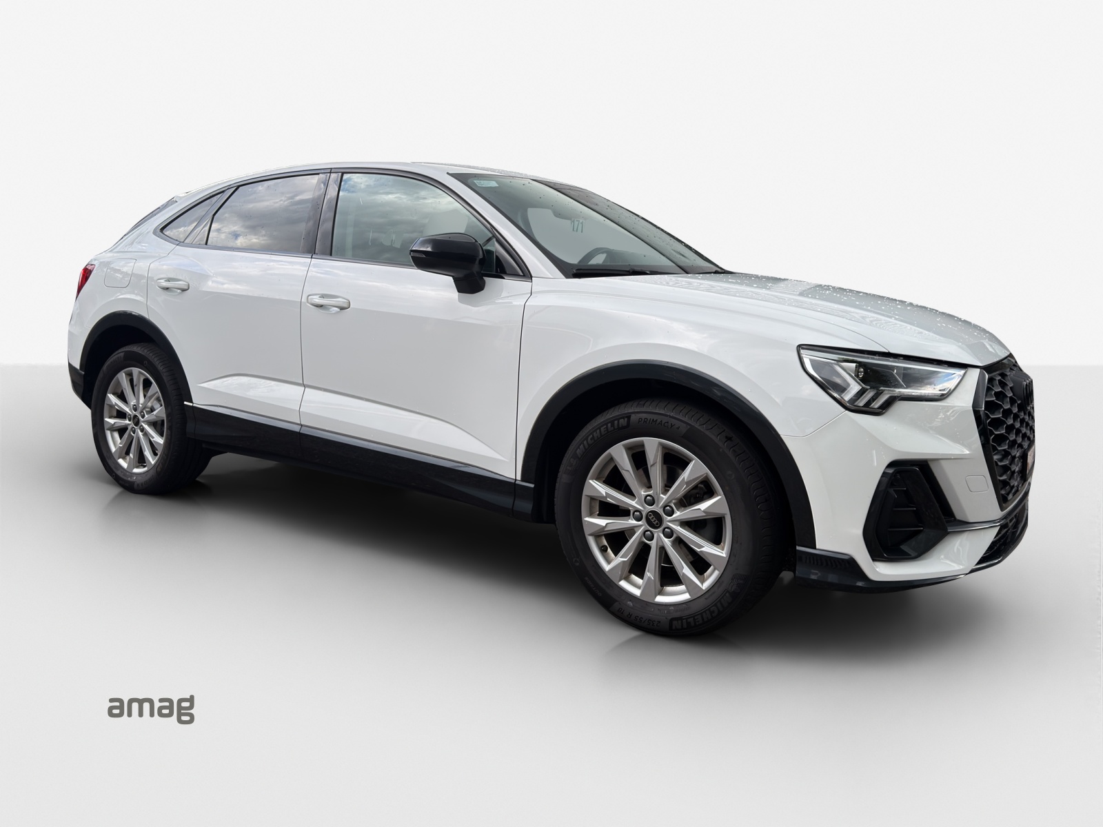 AUDI Q3 Sportback 35 TFSI Attraction S-tronic-image-5