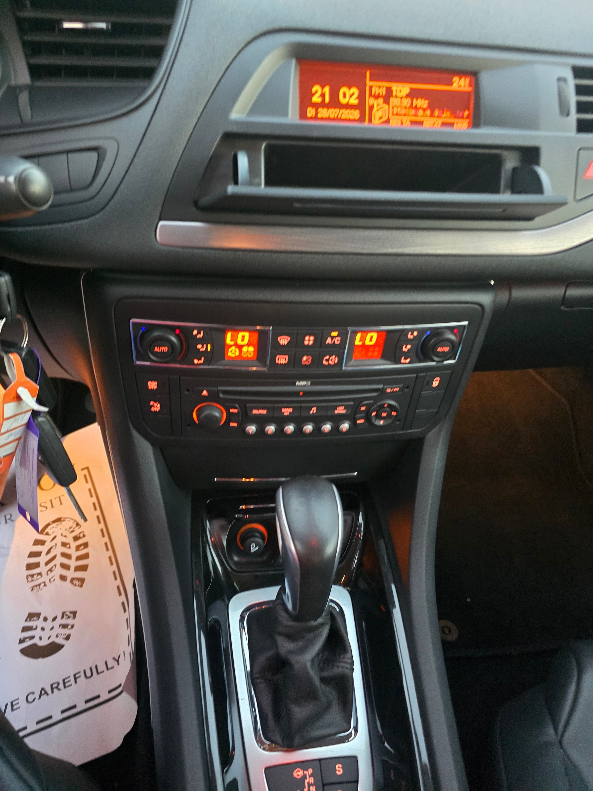 CITROEN C5 Berline 3.0 HDi V6 Exclusive Automatic-image-9