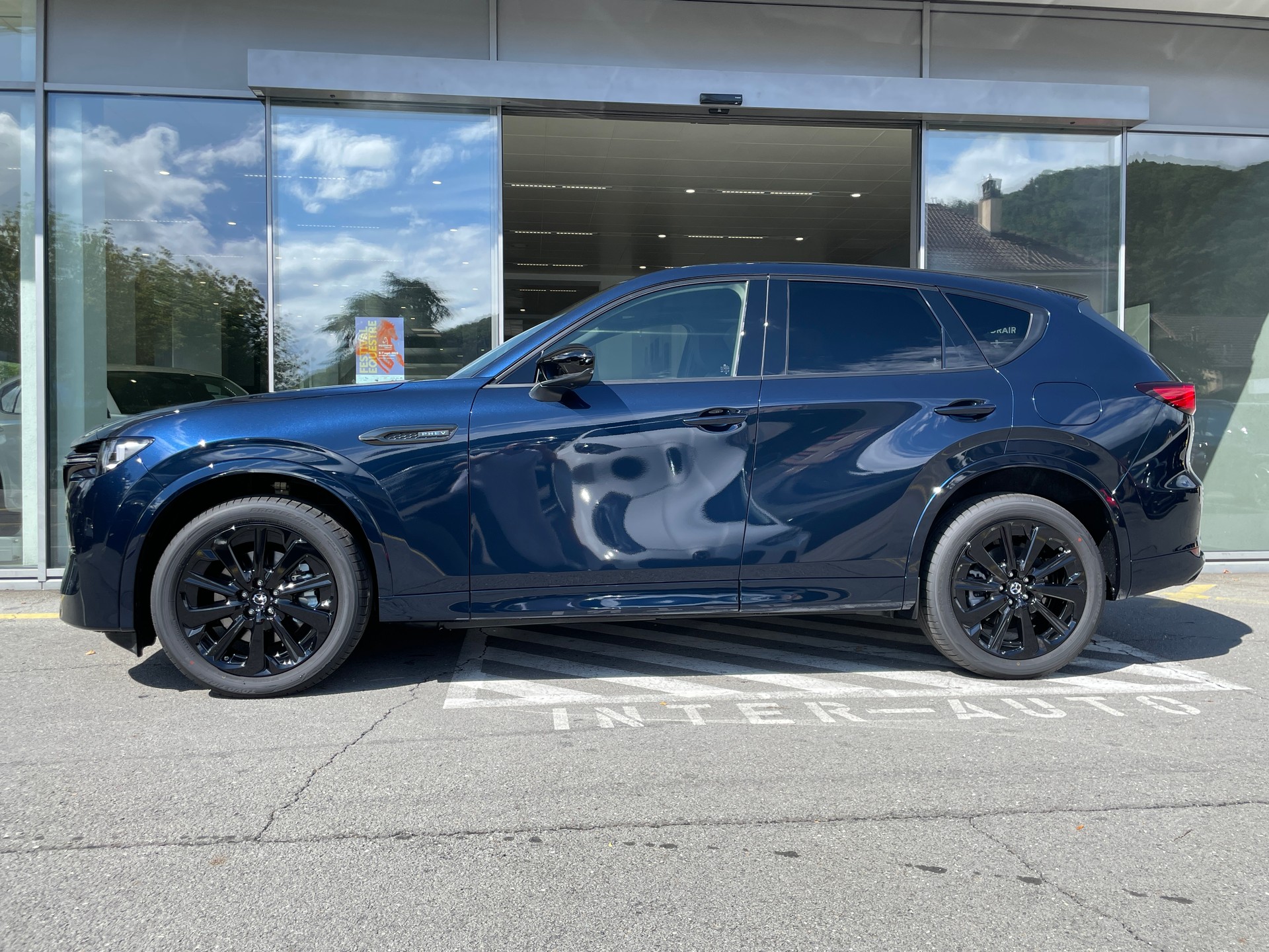 MAZDA CX-60 e-Skyactiv PHEV 327 AWD Homura Plus-image-2