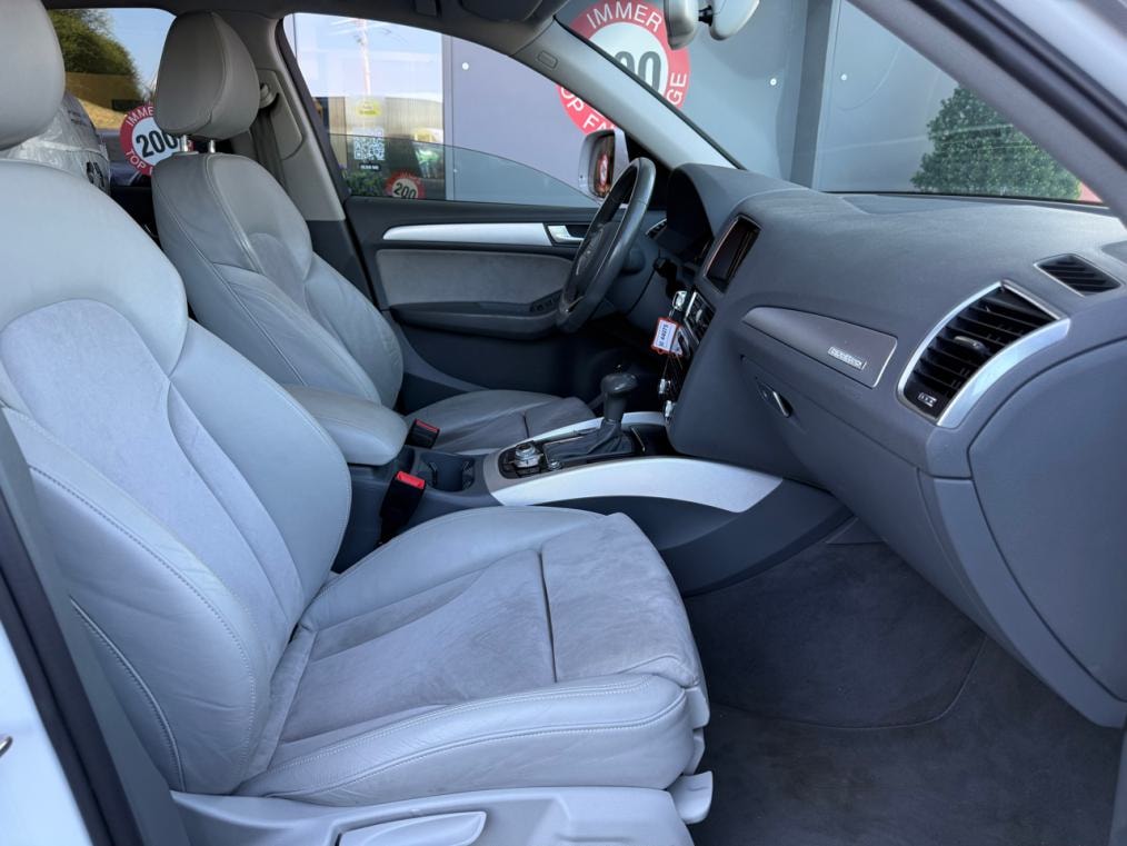 AUDI Q5 2.0 TDi quattro S line-image-7