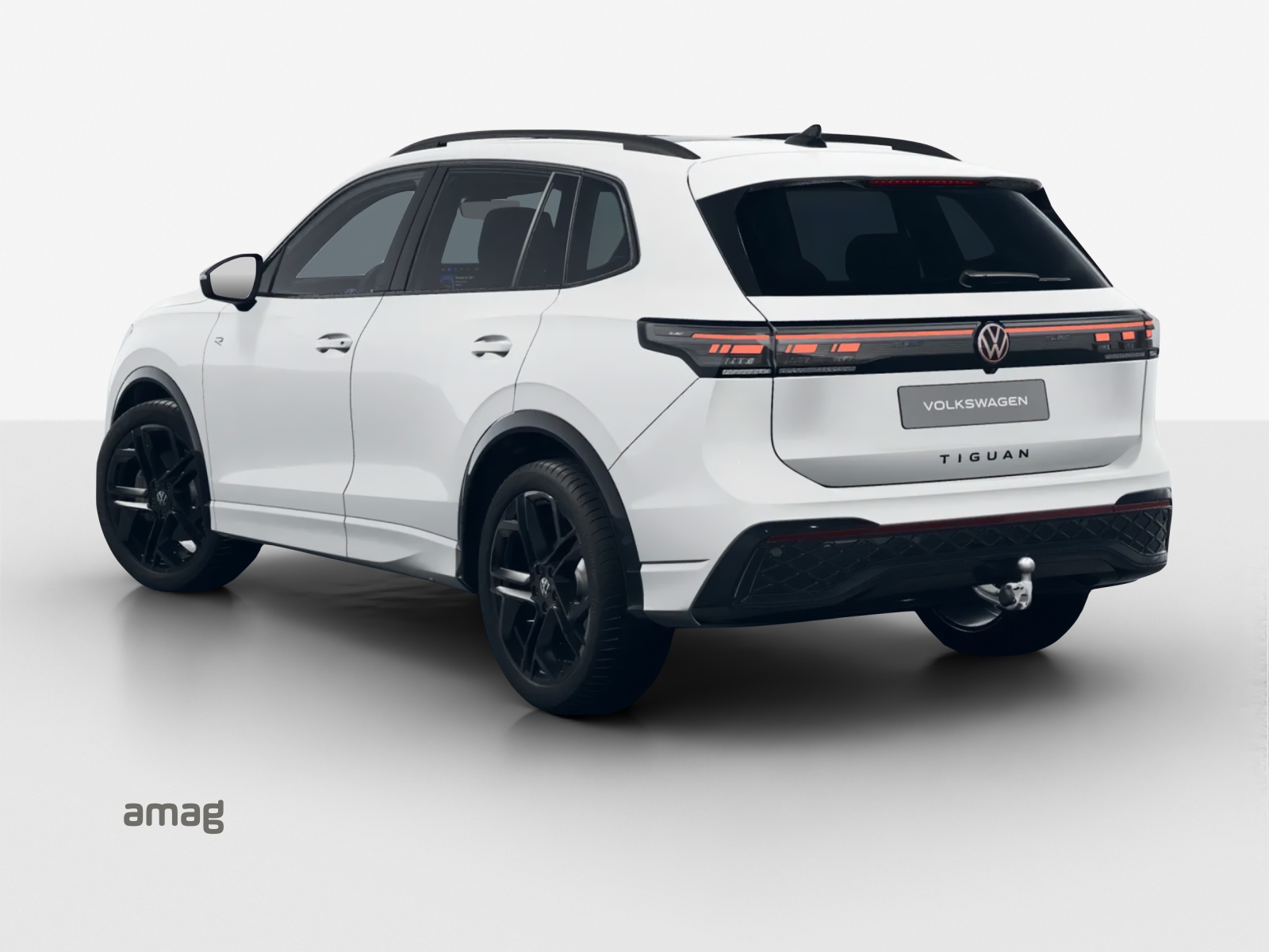 VW Tiguan 2.0 TSI DSG R-Line 4Motion-image-2