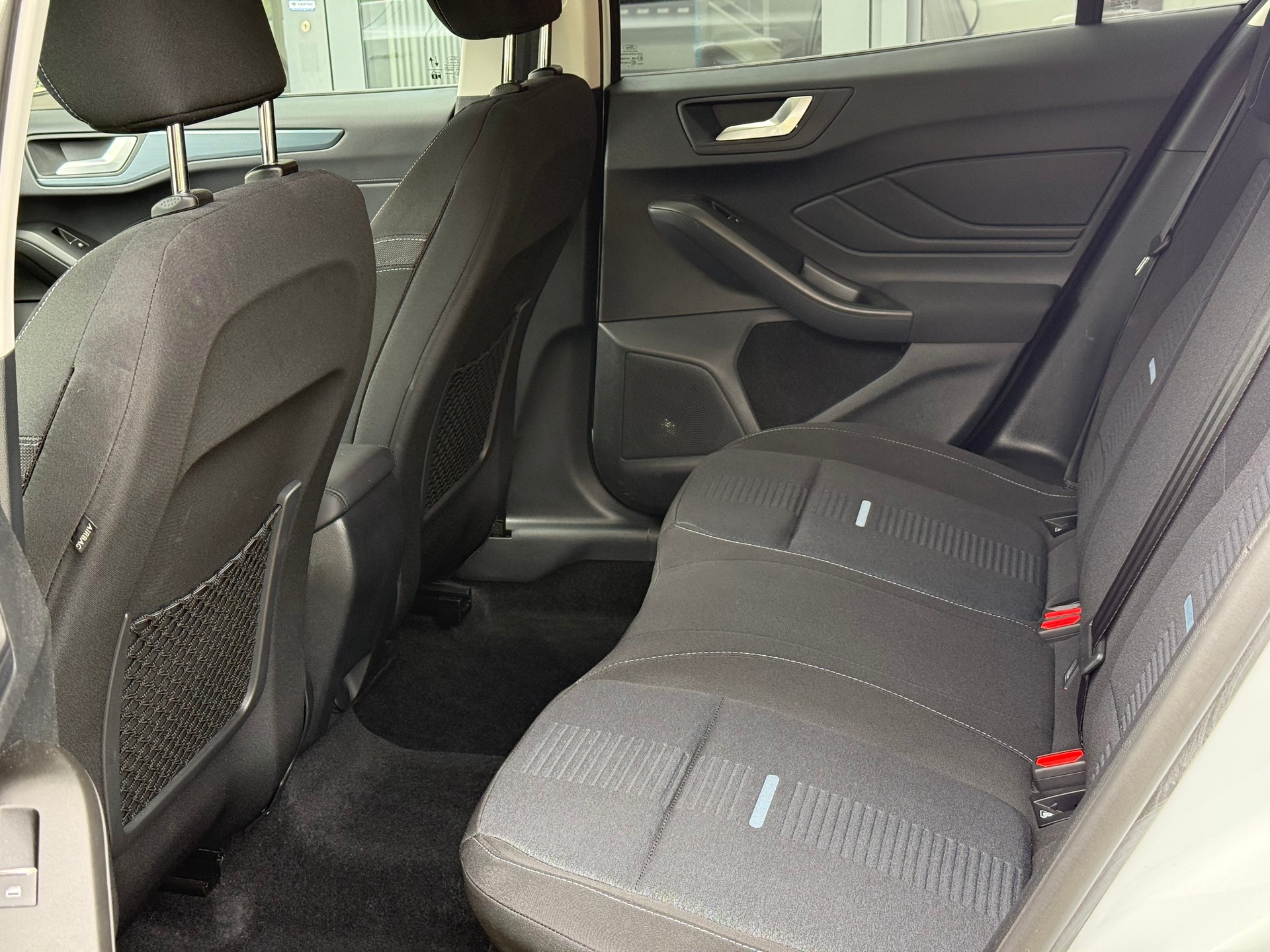 FORD Focus 1.0 MHEV Active Automat LEASING AB 292.51 CHF / MONAT-image-8