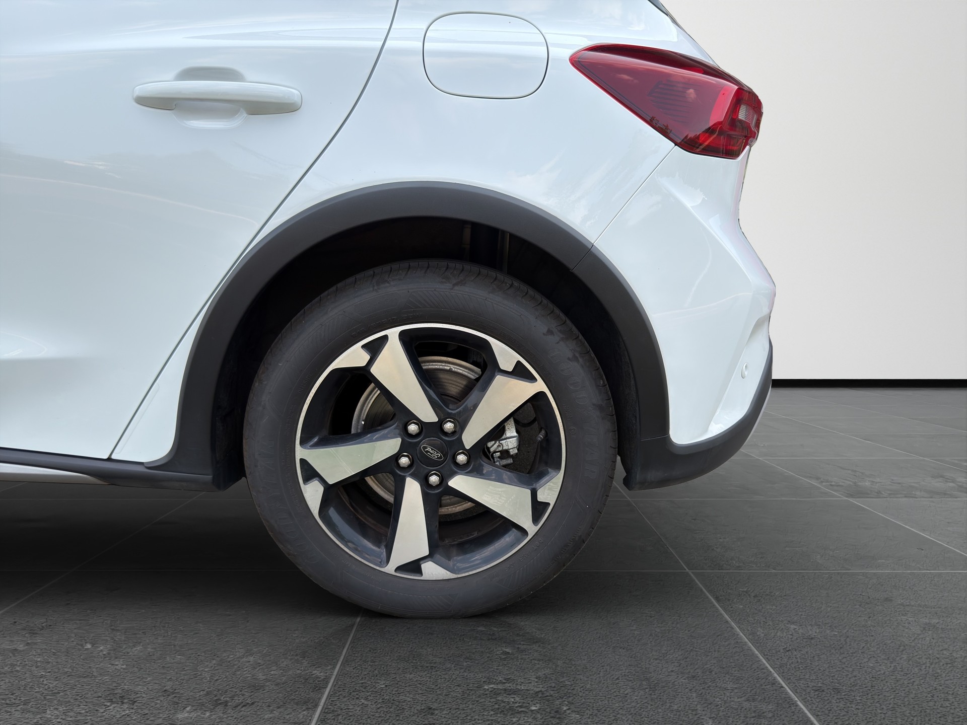 FORD Focus 1.0 MHEV Active Automatic-image-13