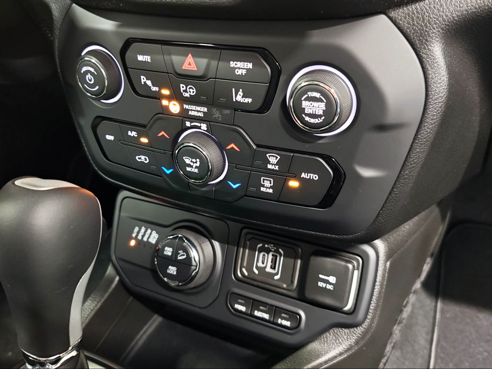 JEEP Renegade 1.3 T PHEV Summit AWD-image-9