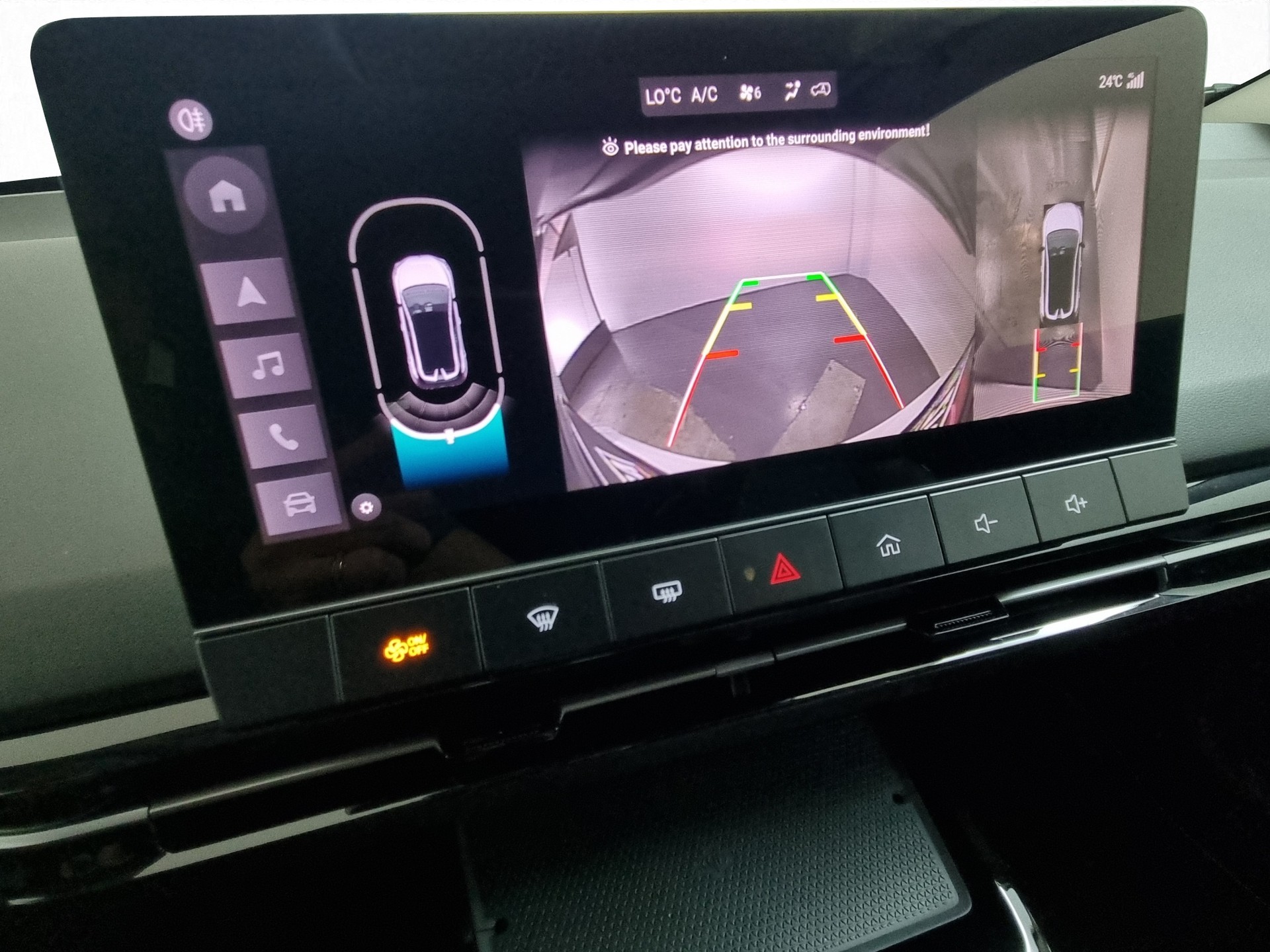 MG MG4 Luxury 64kWh-image-15