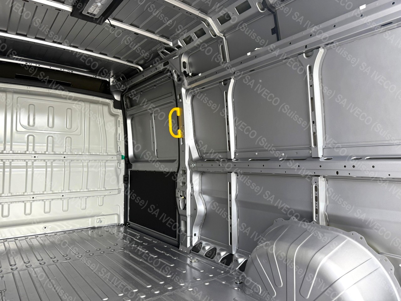 IVECO eSuperJolly J42F20E V-image-8