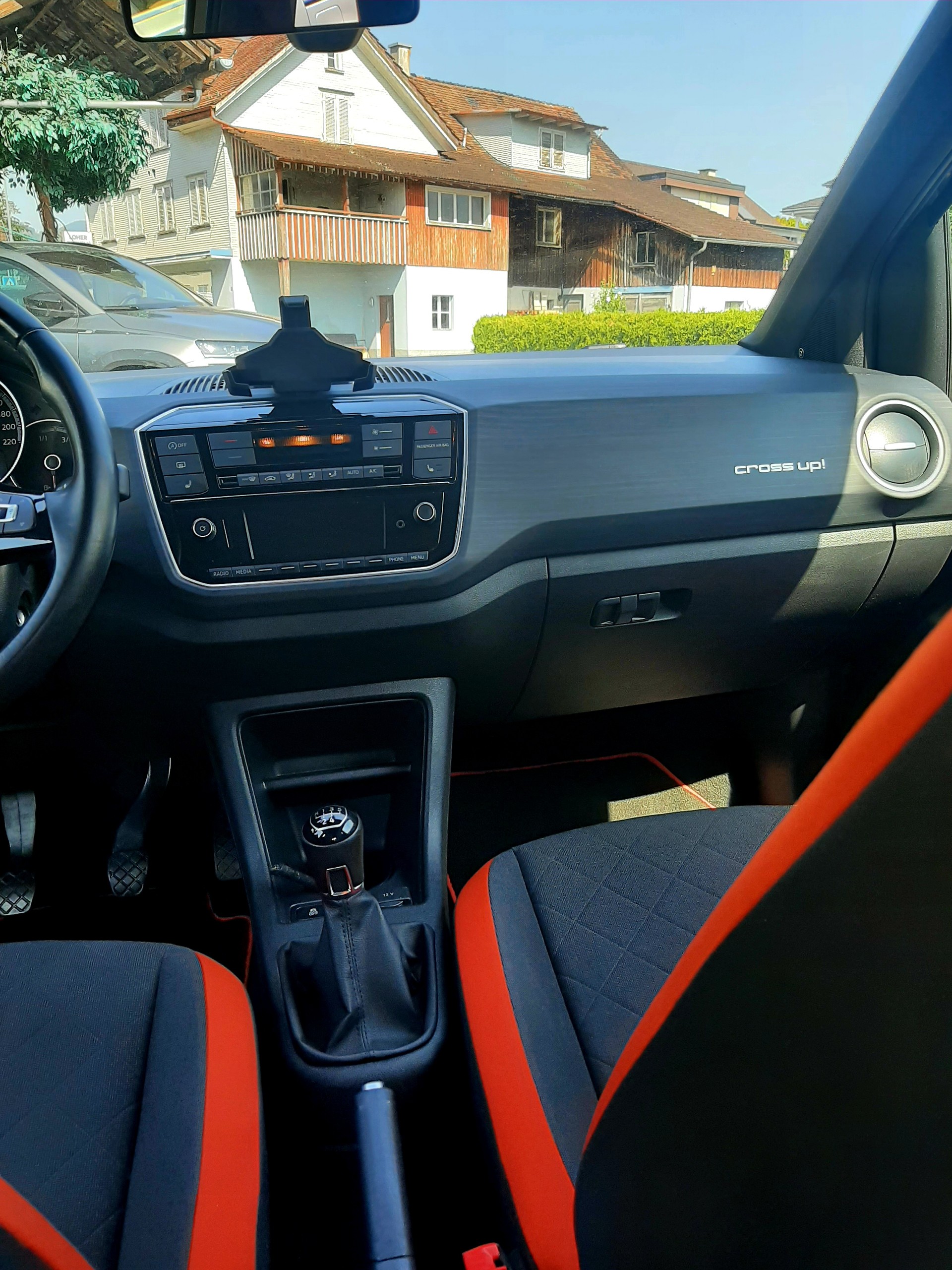 VW CrossUp 1.0 TSI-image-11