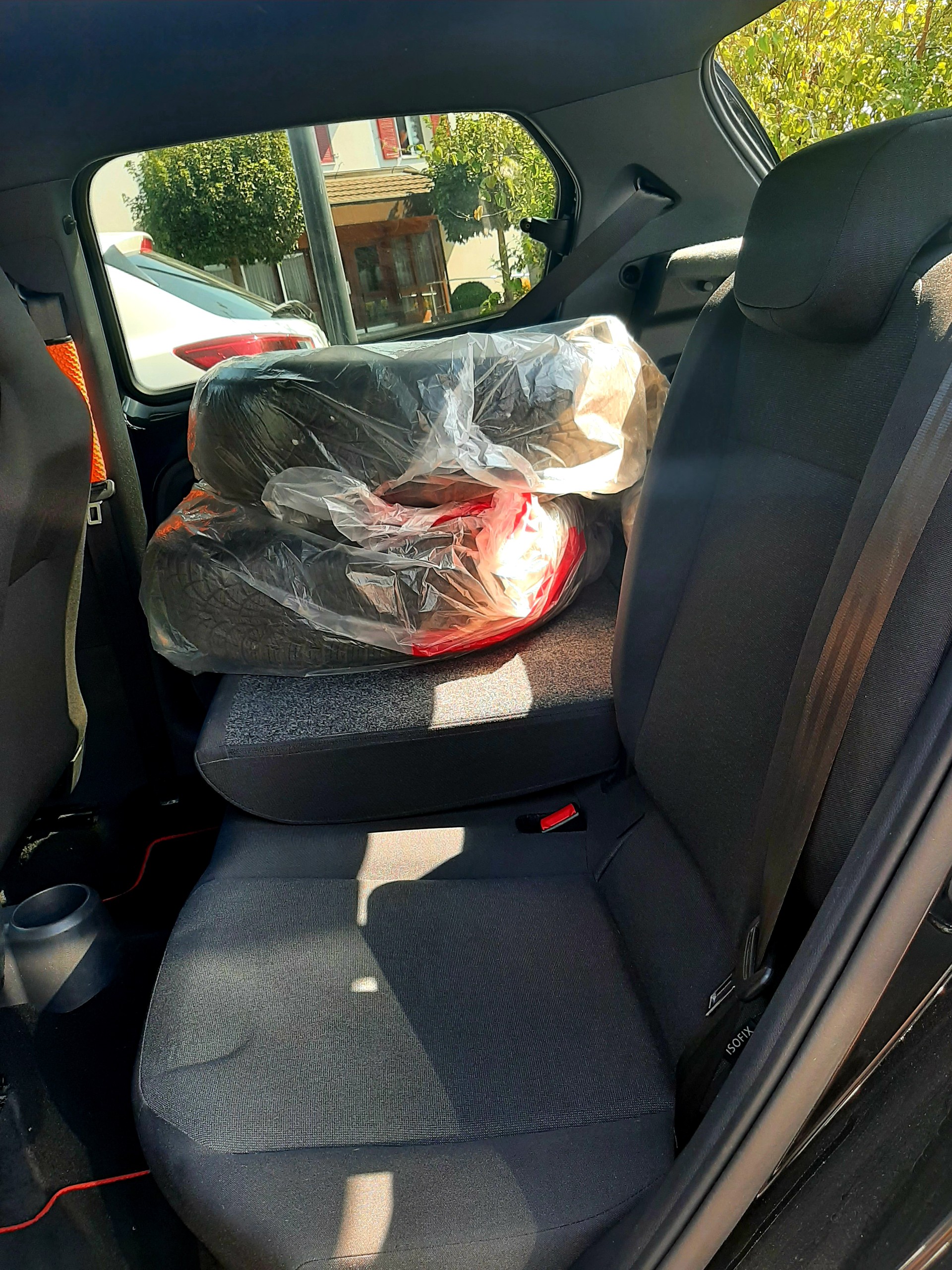 VW CrossUp 1.0 TSI-image-9
