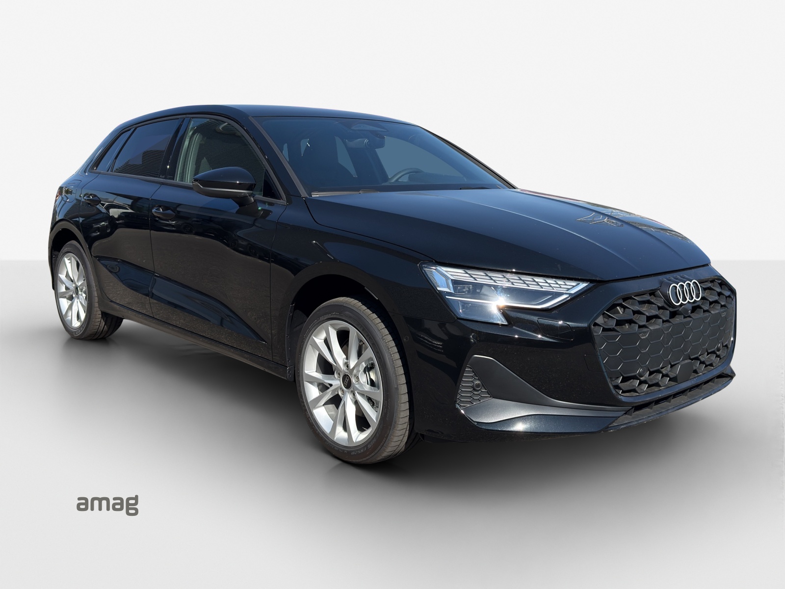 AUDI A3 Sportback TFSI 110 kW Attraction S tronic-image-5