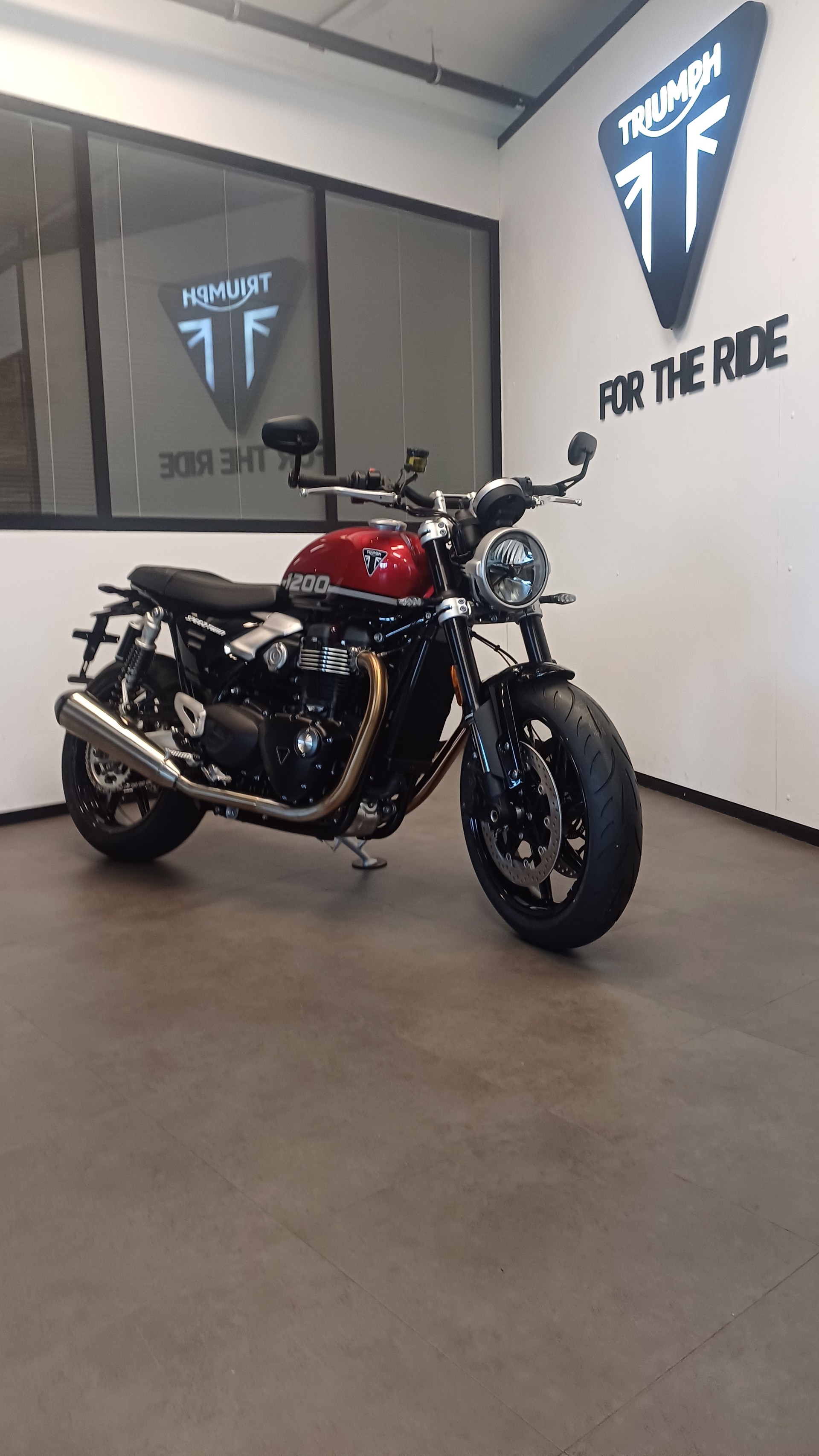TRIUMPH Speedtwin 1200