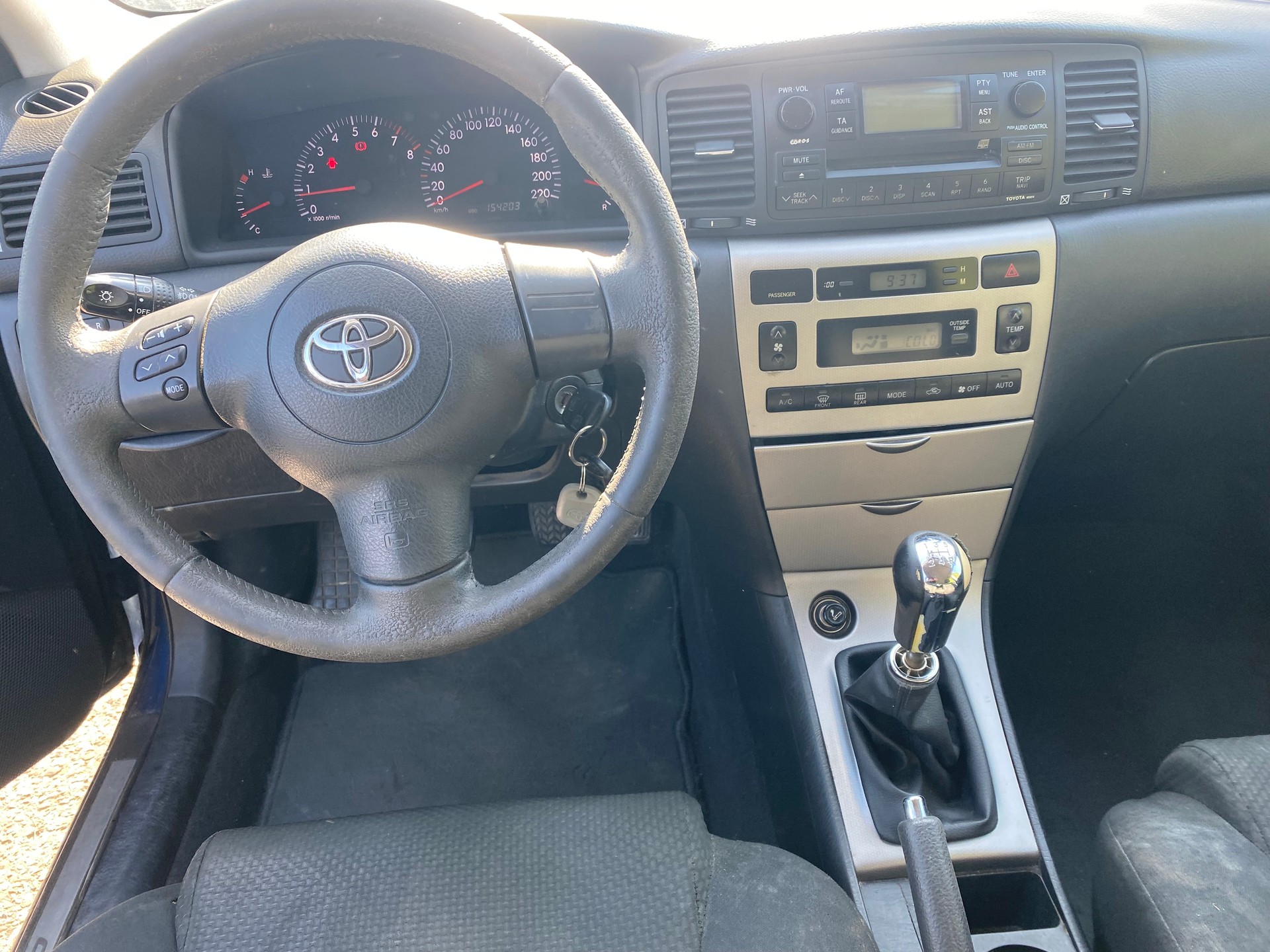 TOYOTA Corolla 1.6 Linea Sol-image-5