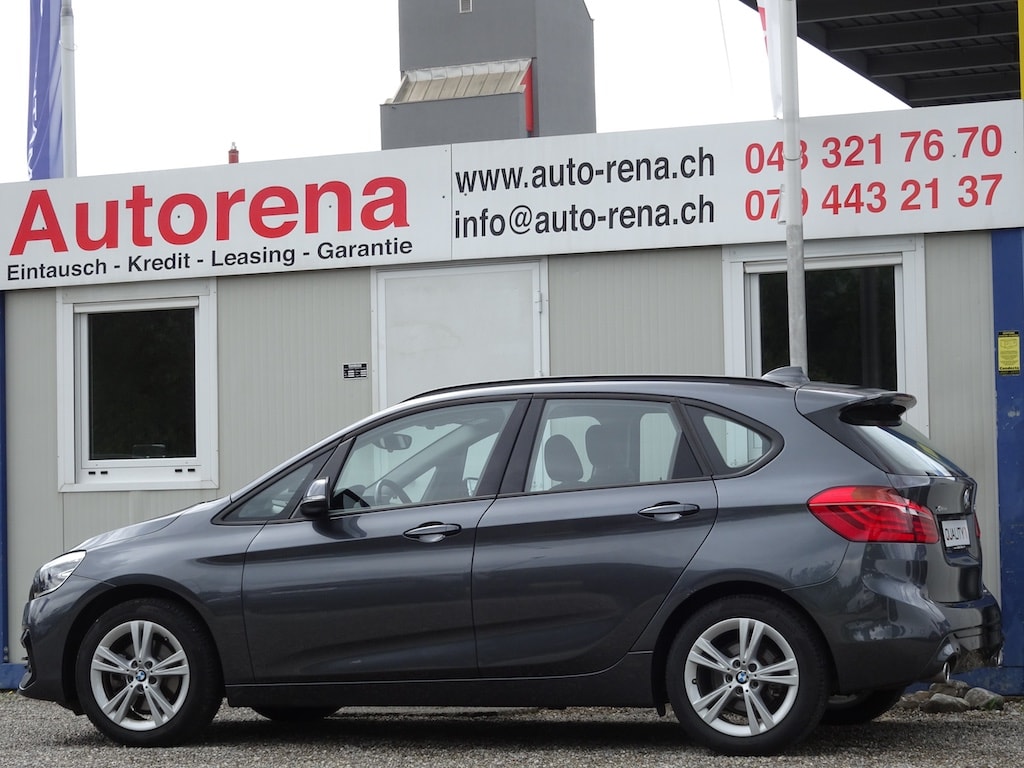 BMW 218d xDrive Active Tourer Steptronic Sport Line-image-3