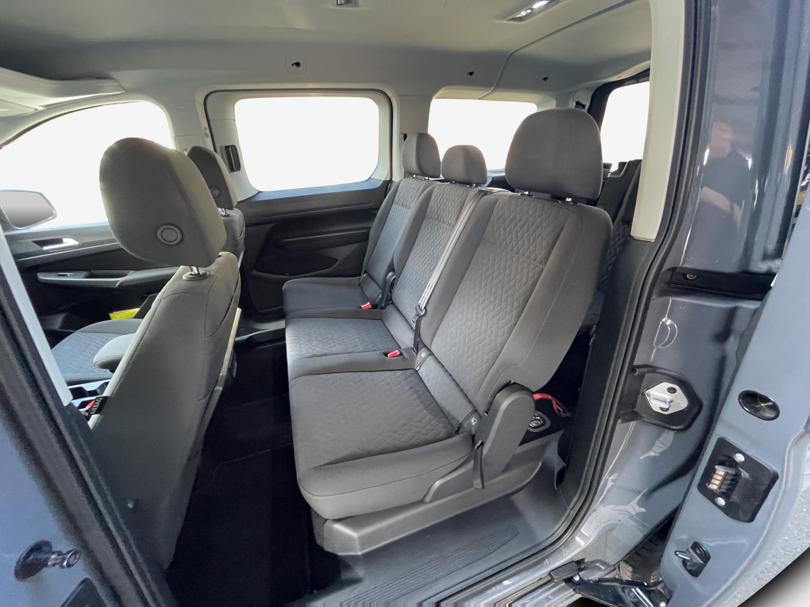 VW Caddy Maxi 2.0 TDI Life DSG-image-11