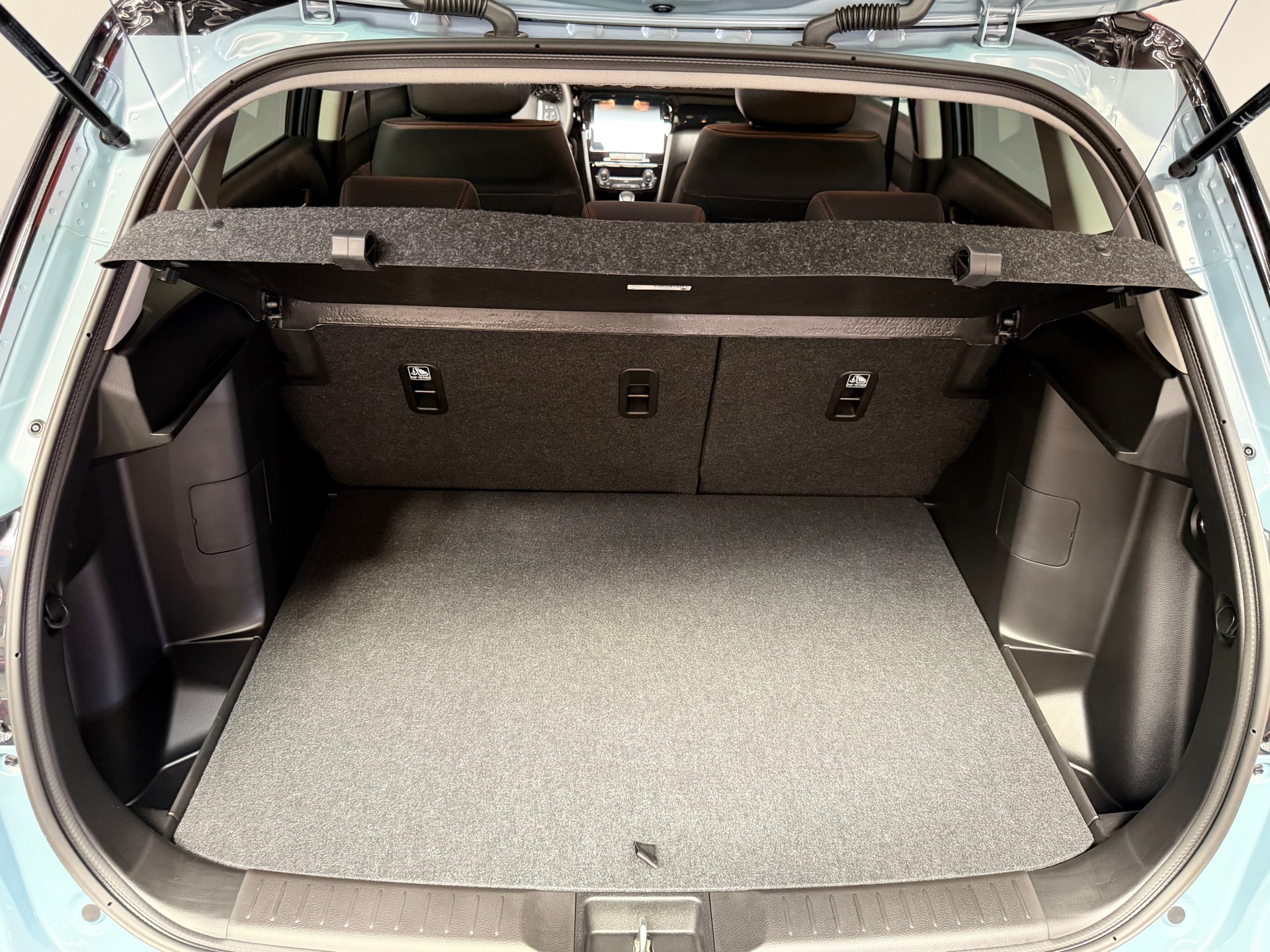SUZUKI Vitara 1.4 Boosterjet Black Edition Top 4x4 Hybrid Automatic-image-10