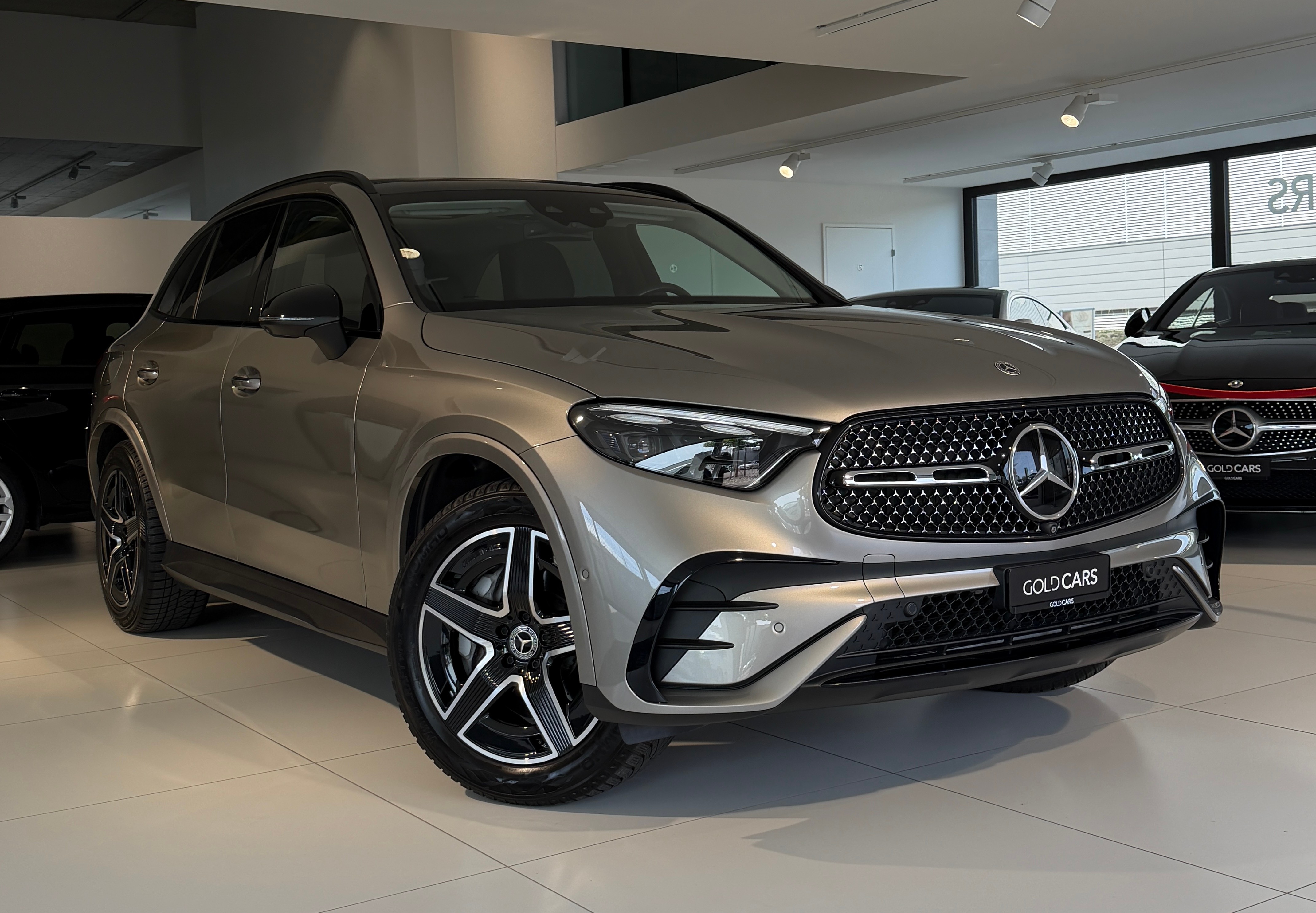 MERCEDES-BENZ GLC 220 d 4Matic AMG Line — slika 1