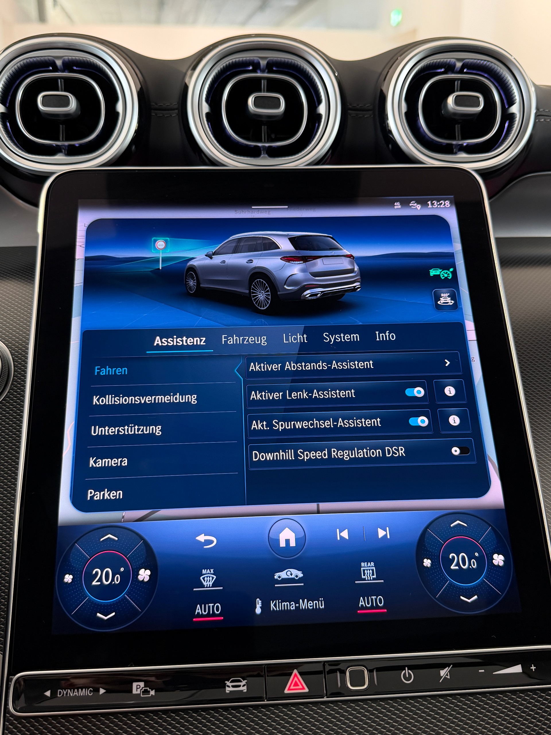 MERCEDES-BENZ GLC 220 d 4Matic AMG Line-image-13
