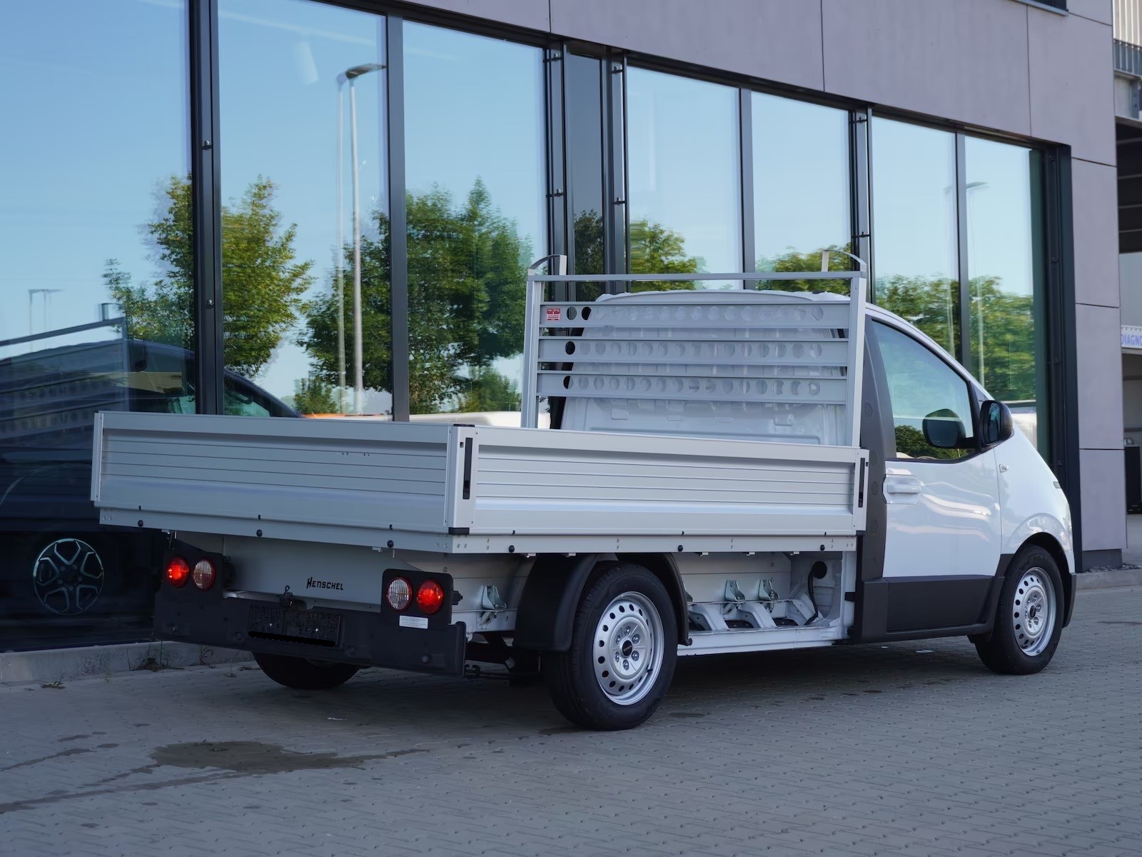 IVECO eMoovy Pritsche 350 kW-image-4