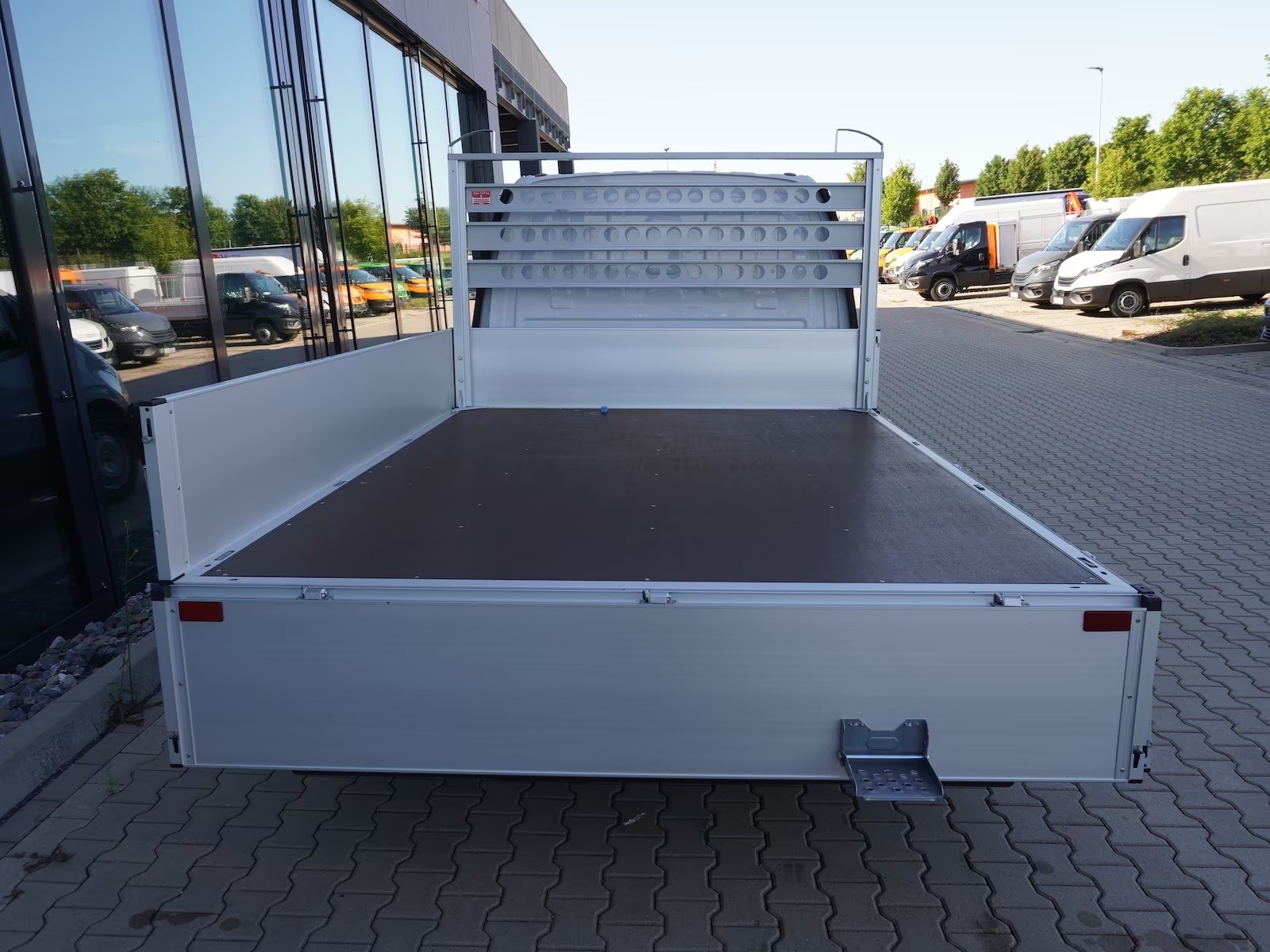 IVECO eMoovy Pritsche 350 kW-showroom-element-3