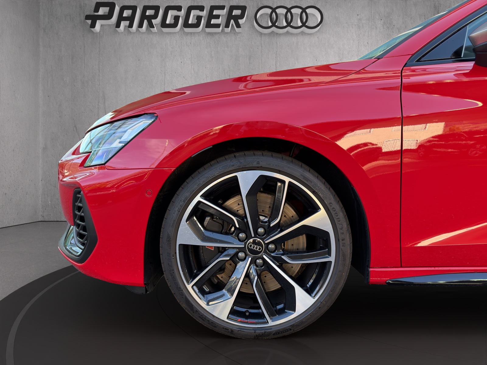 AUDI S3 Limousine TFSI quattro S-tronic-image-15