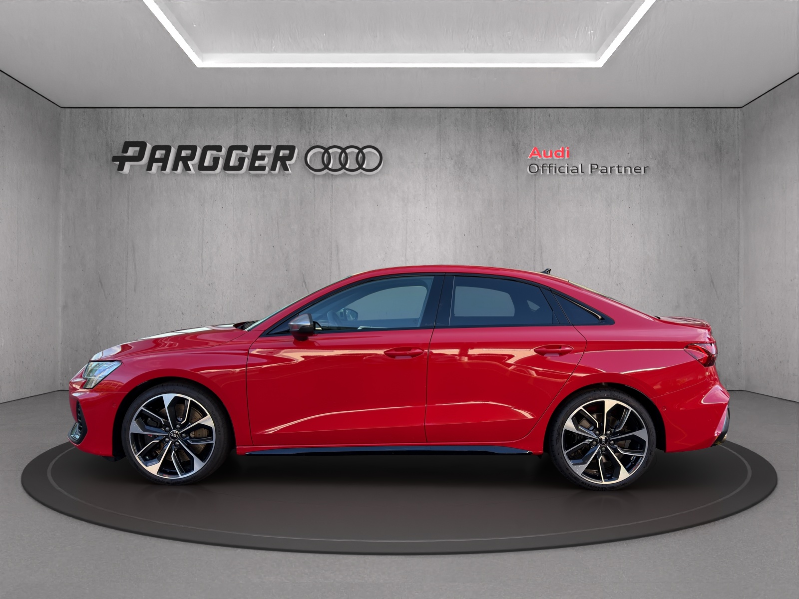 AUDI S3 Limousine TFSI quattro S-tronic-image-2