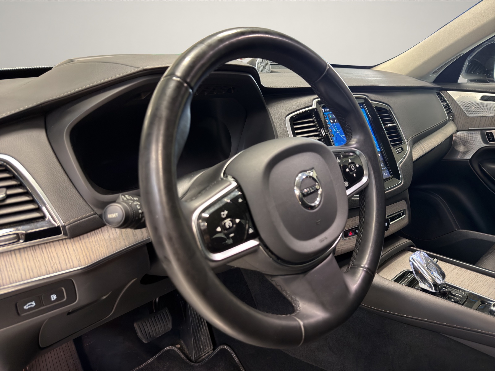 VOLVO XC90 2.0 T8 TE XCLUSIVE Dark 7P. eAWD-image-7