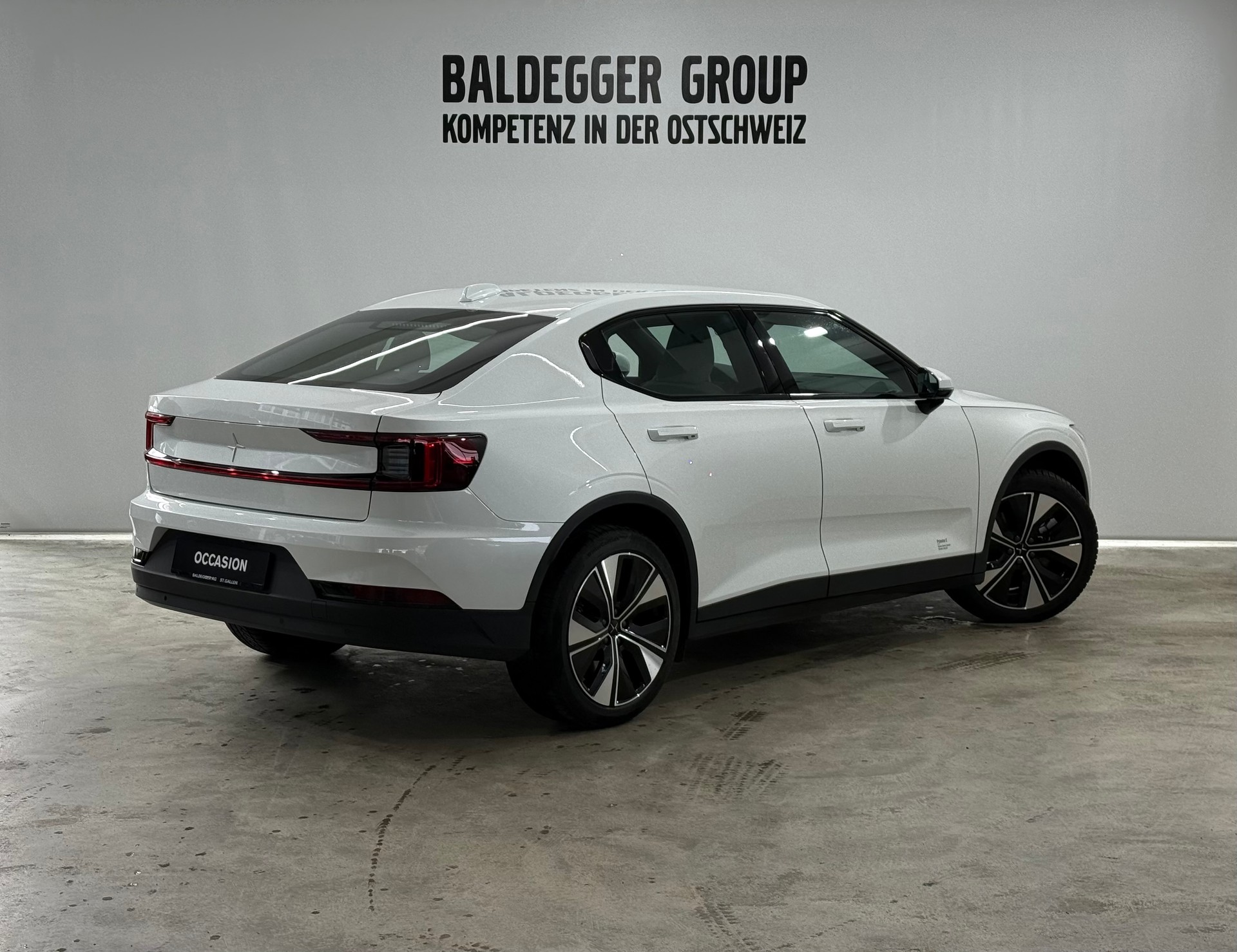 POLESTAR 2 Long Range Dual Motor-image-2