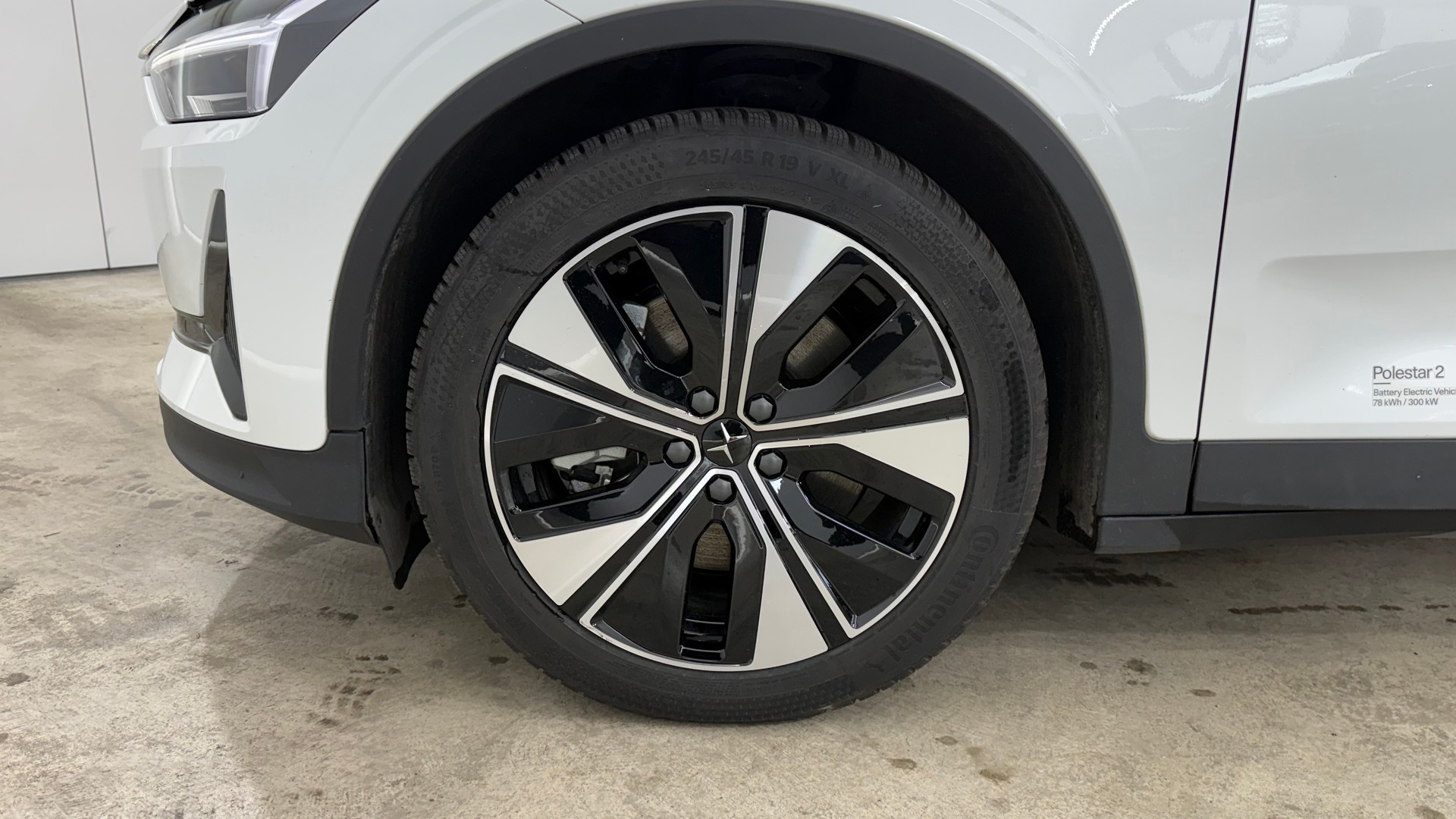 POLESTAR 2 Long Range Dual Motor-image-7